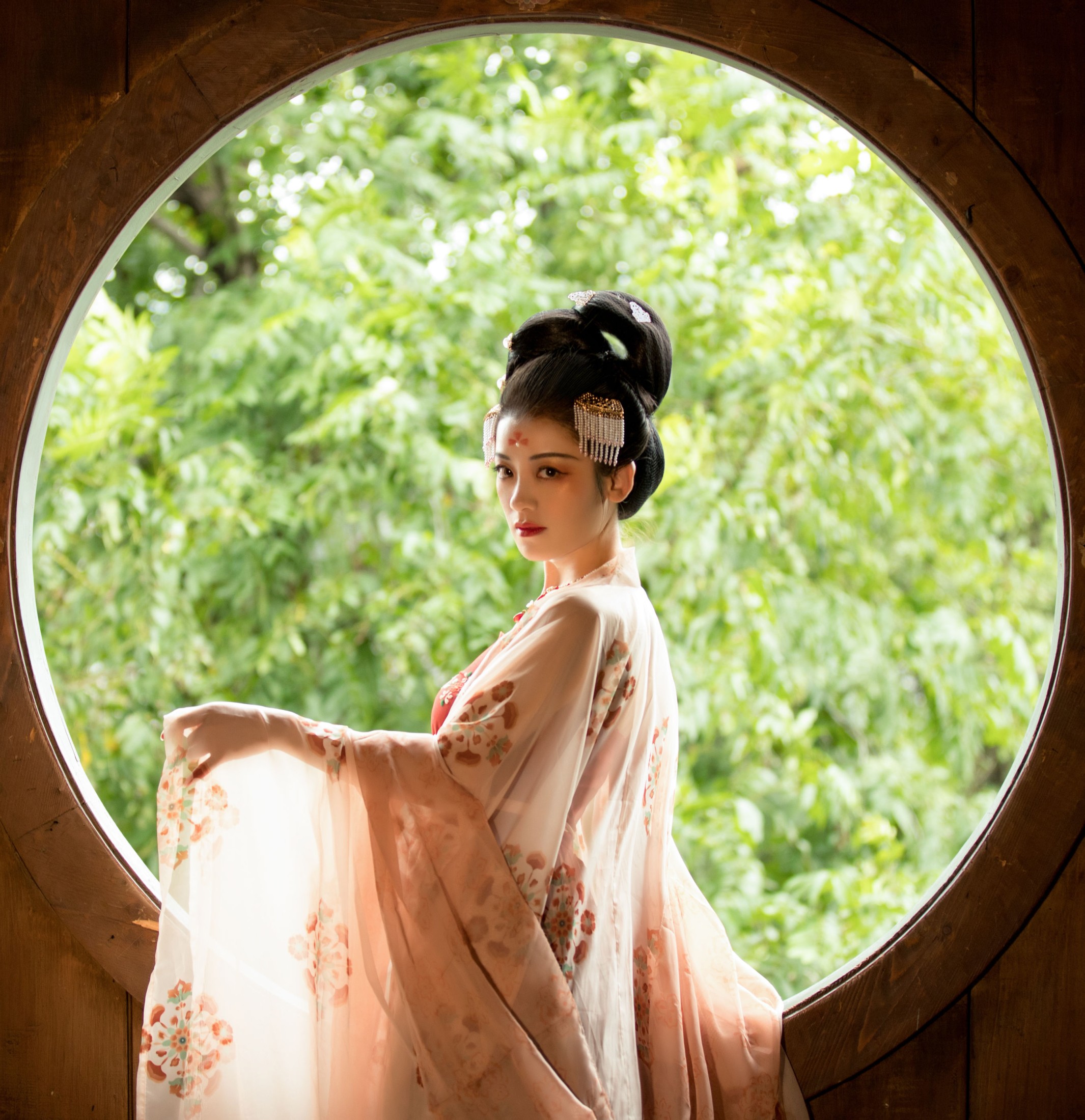 清沅斋 – 《阙楼霓裳》[43P]