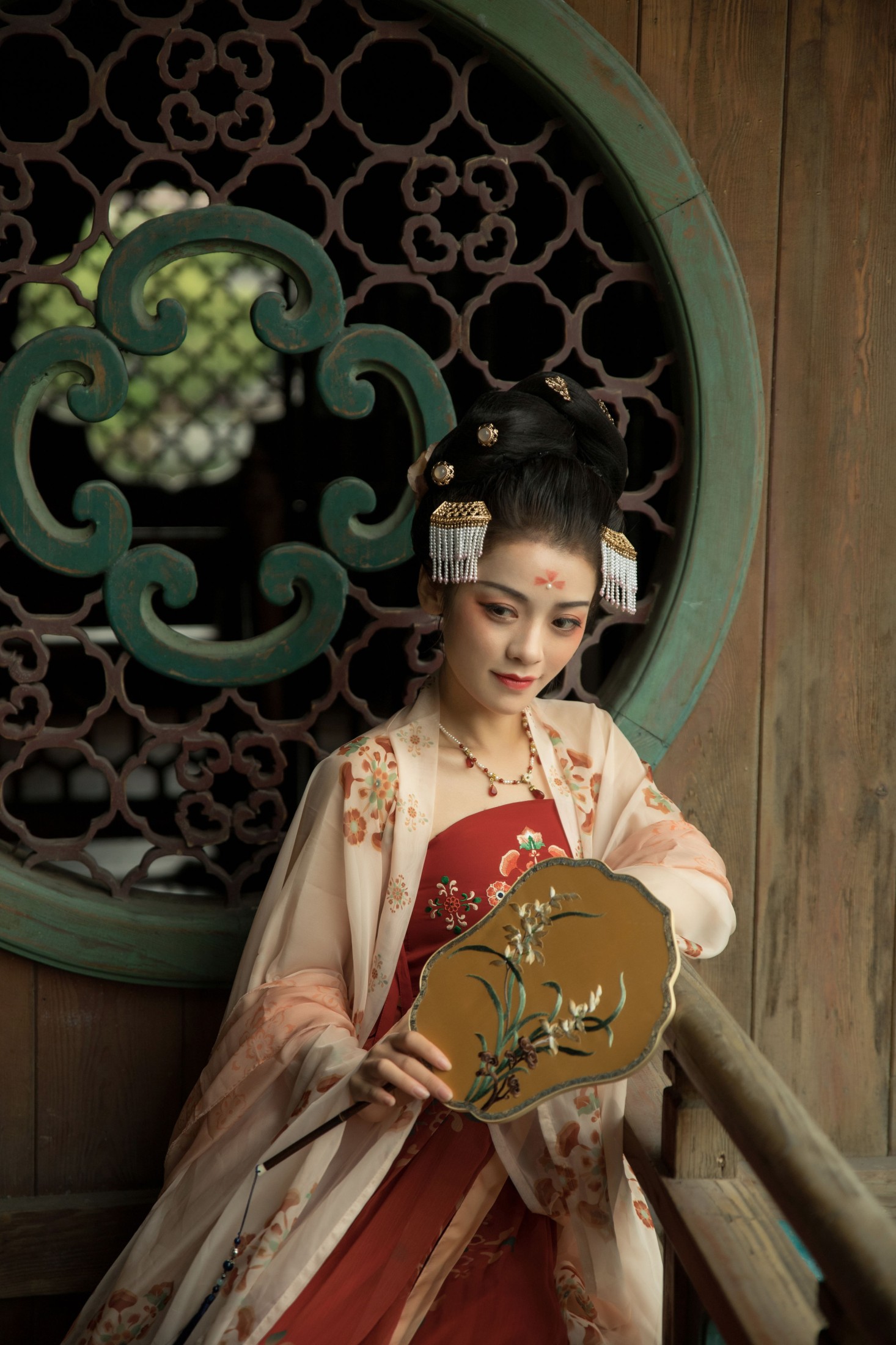 清沅斋 – 《阙楼霓裳》[43P]