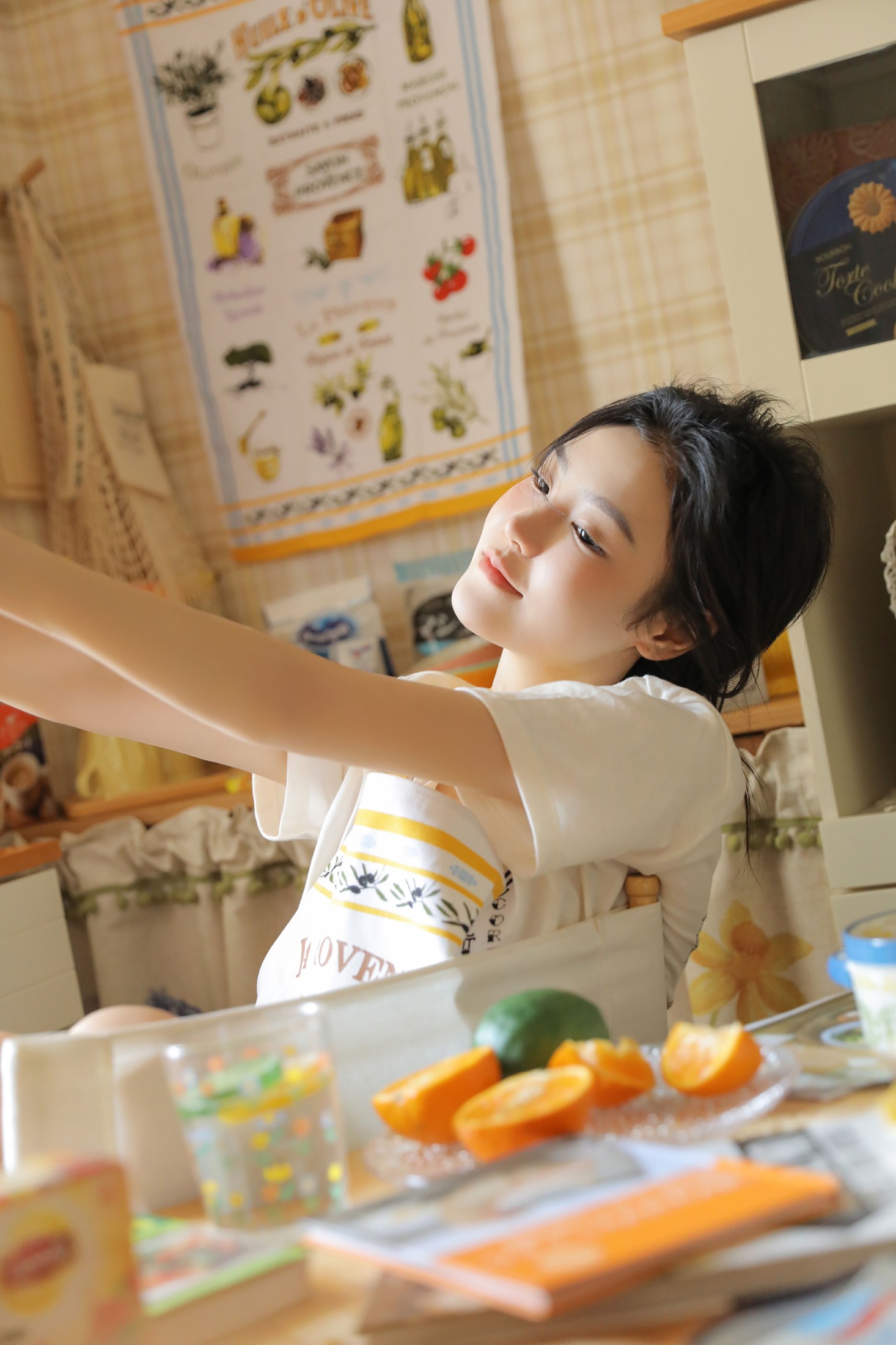 苡萱mua – 《橙味小厨娘》[43P]