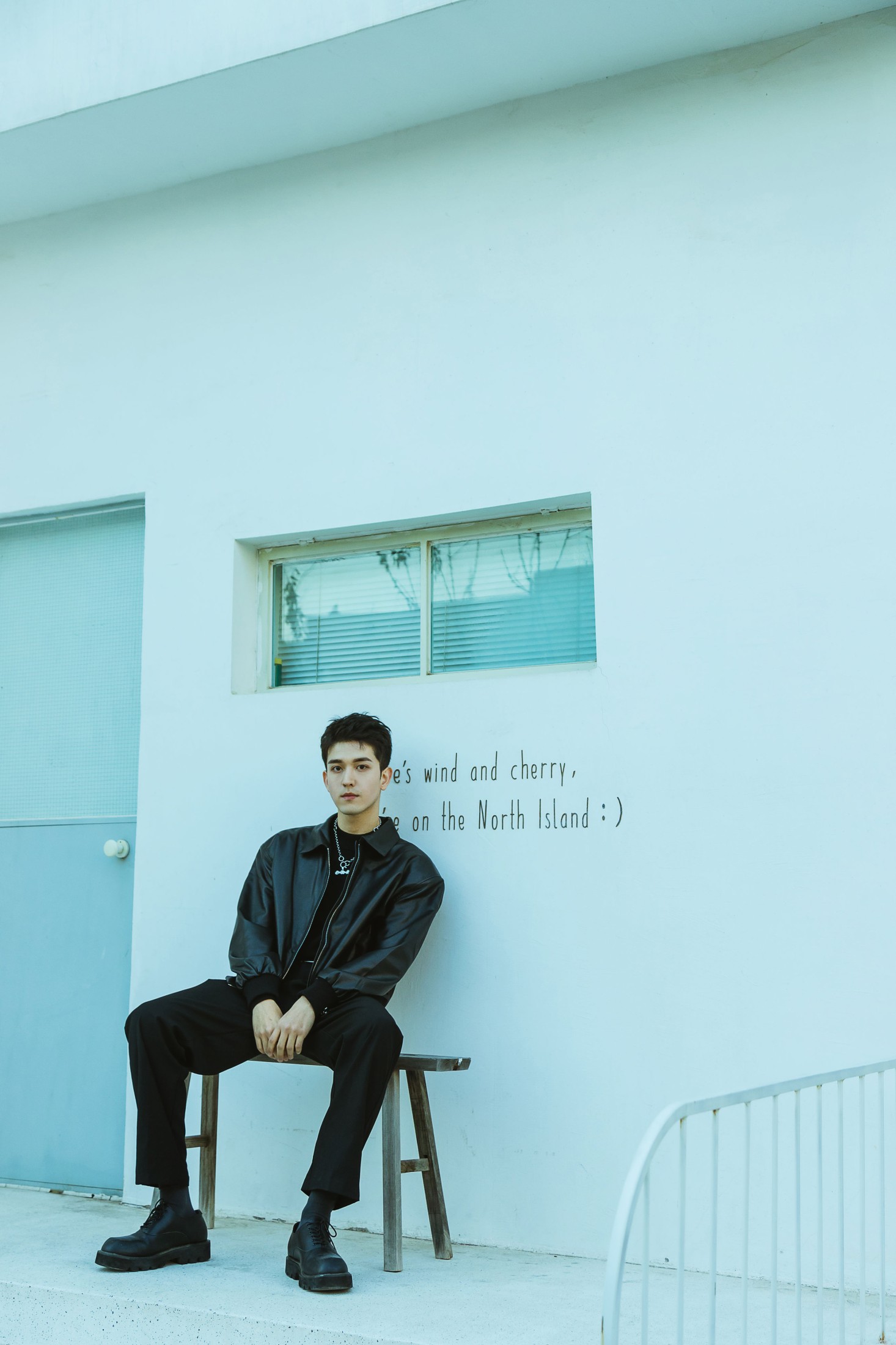 奥沙里 – 《黑夹克》[29P]