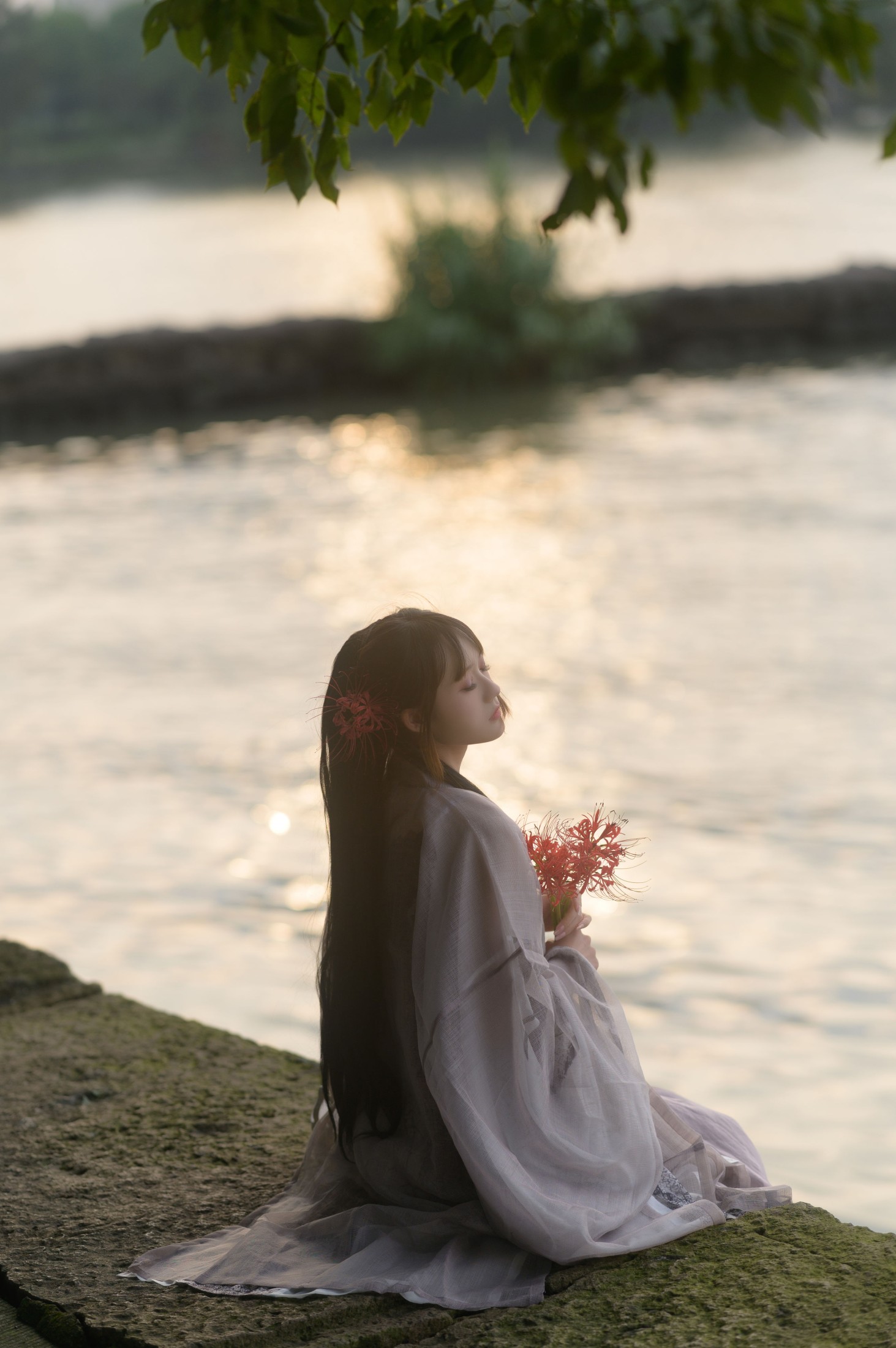 兔子Zzz不吃胡萝卜 – 《暮空照水》[32P]