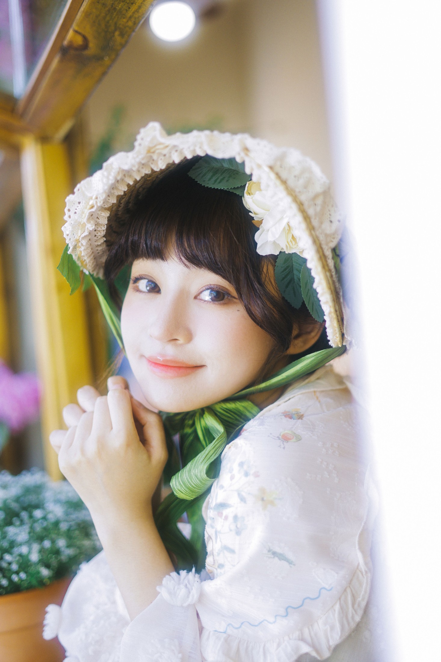 双耳ZiCe – 《花房少女》[40P]