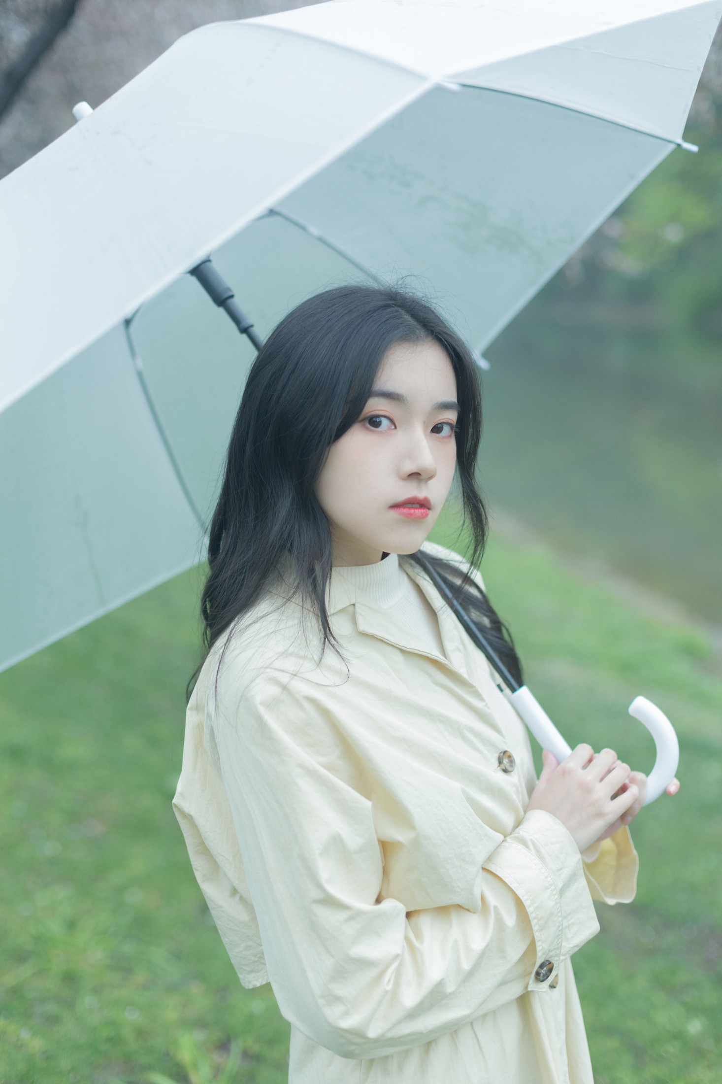 靜鏡婧 – 《下雨的时候》[28P]