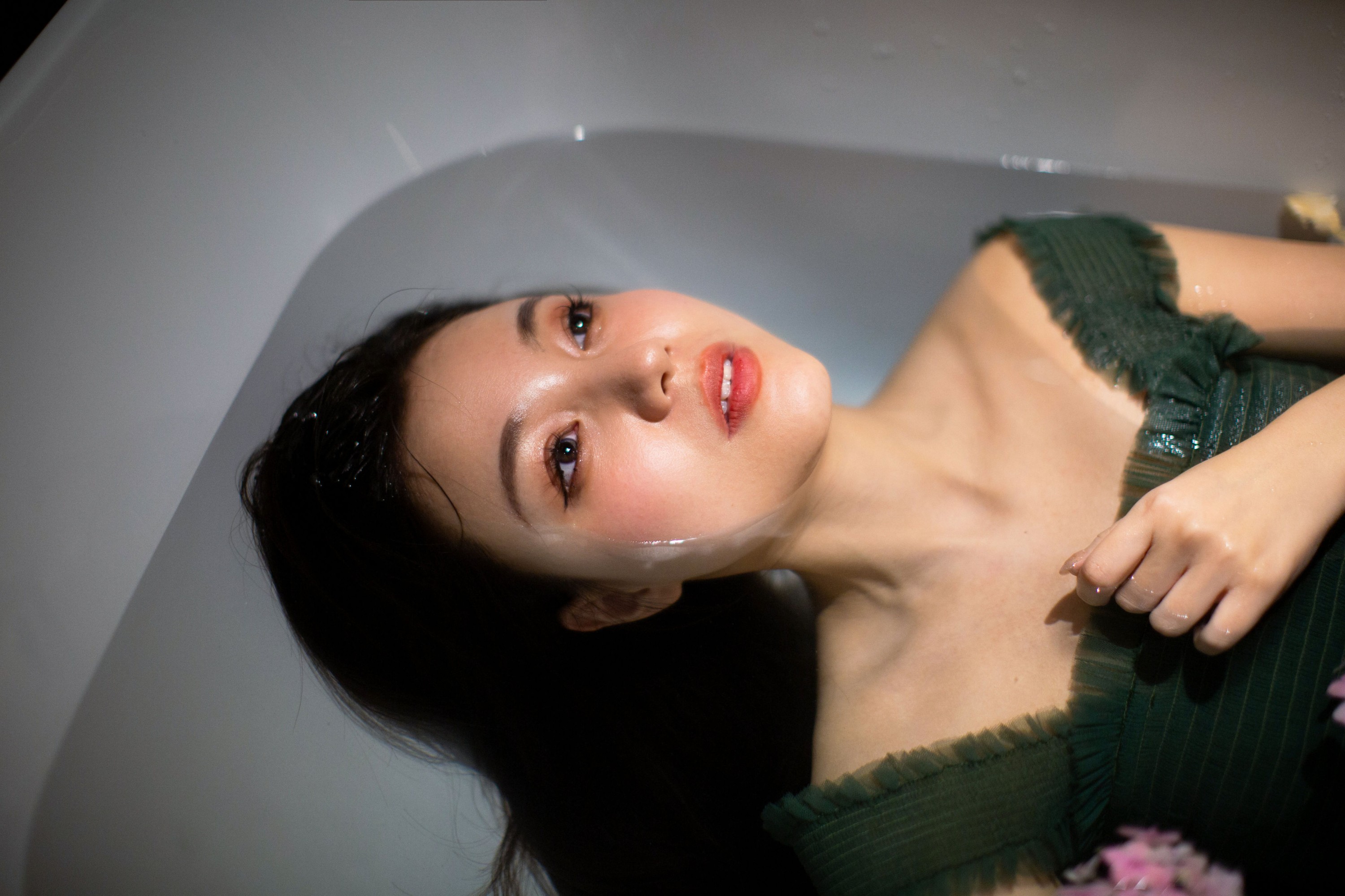 夏芸是只小考拉 – 《沉溺》[22P]