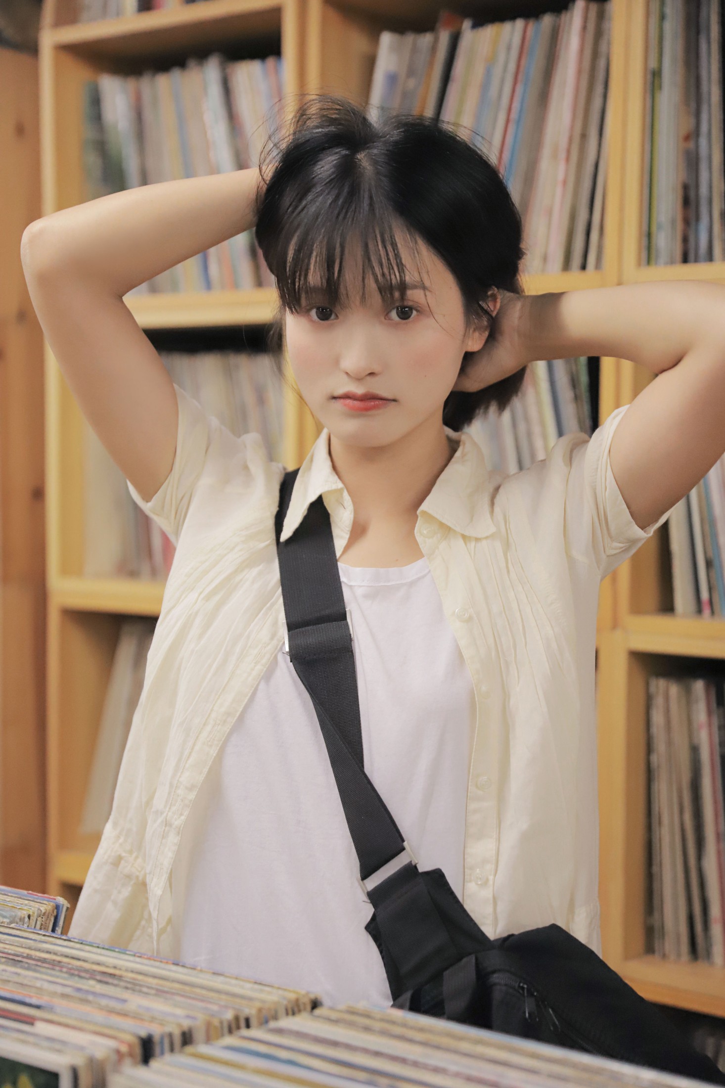 刘小瑜咯 – 《半岛铁盒》[22P]