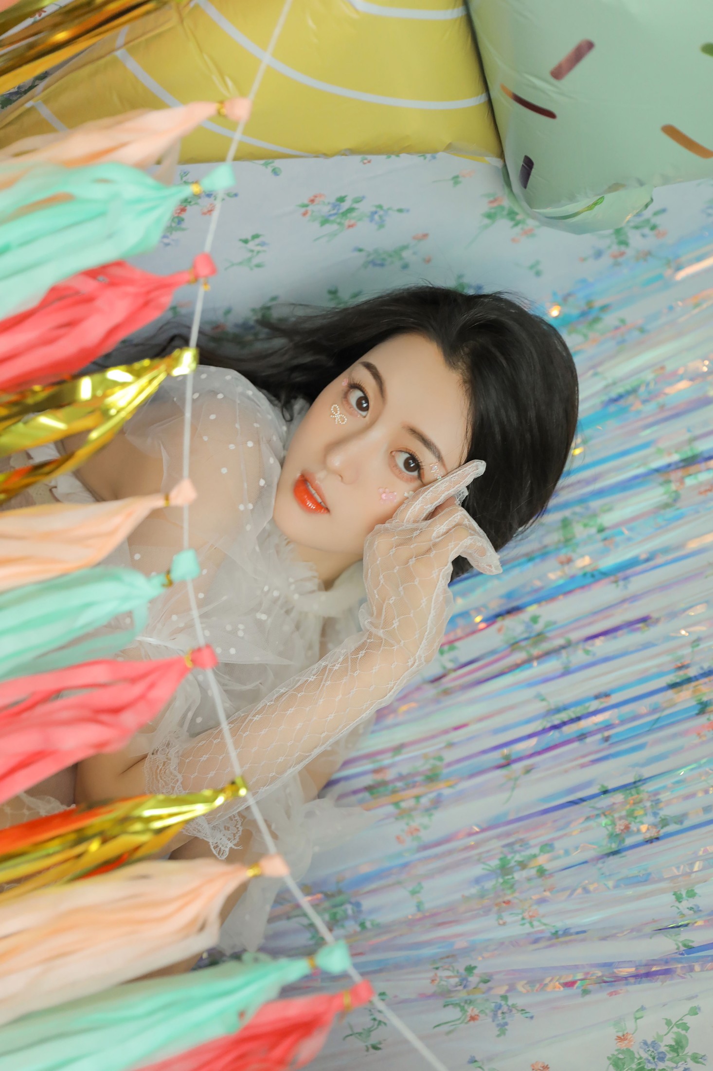 周倩倩啊 – 《Super Iold》[23P]