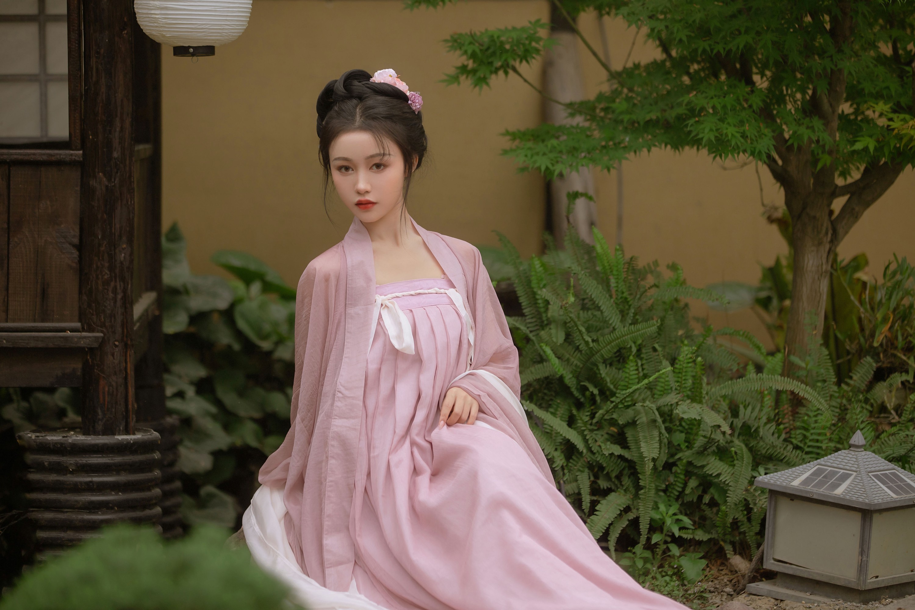 梨一依 – 《春日宴》[25P]