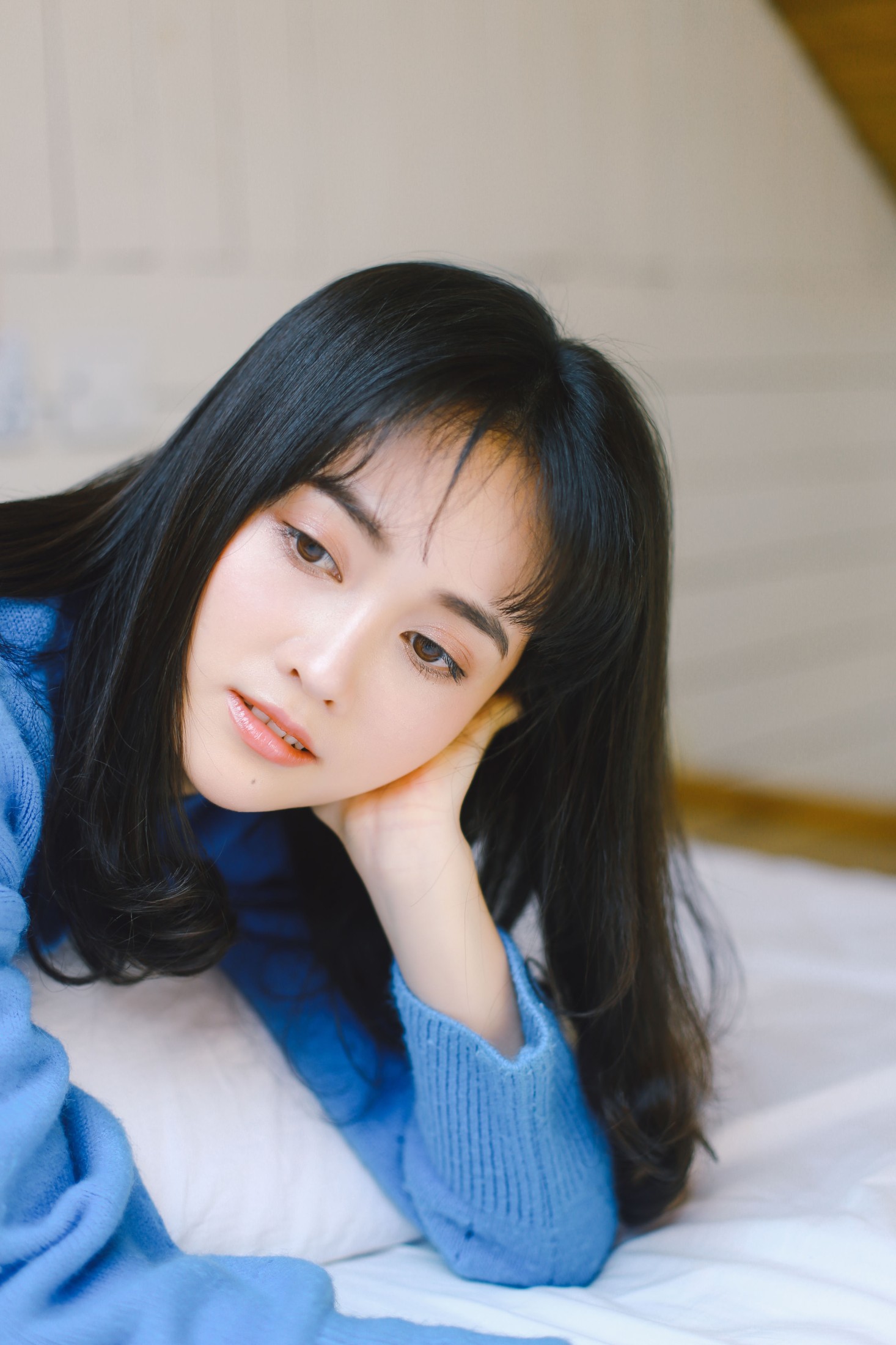 小豆芽 – 《阁楼的小快乐》[20P]