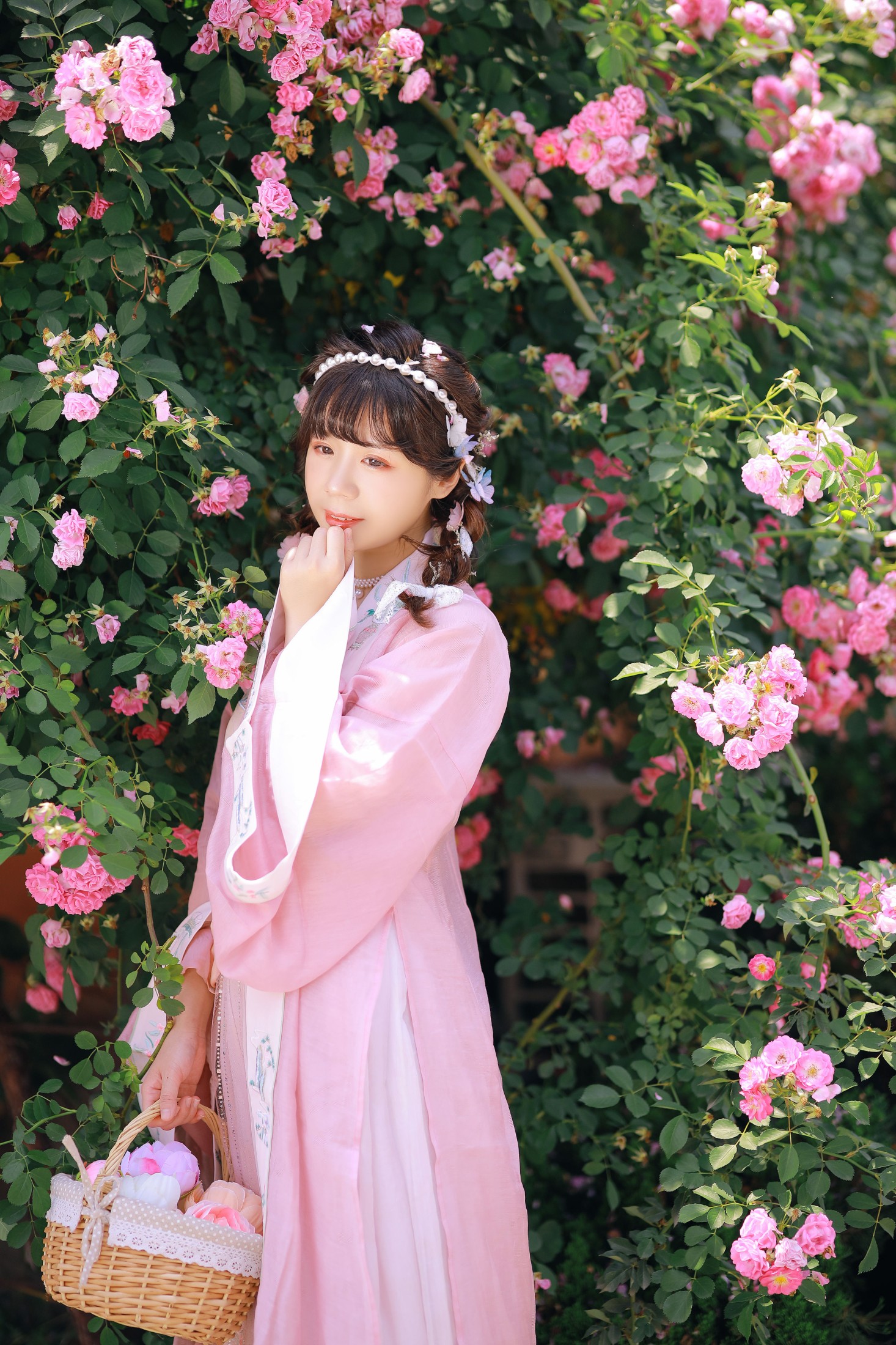 Suky喜欢软绵绵毛茸茸的团子 – 《吻花香》[26P]