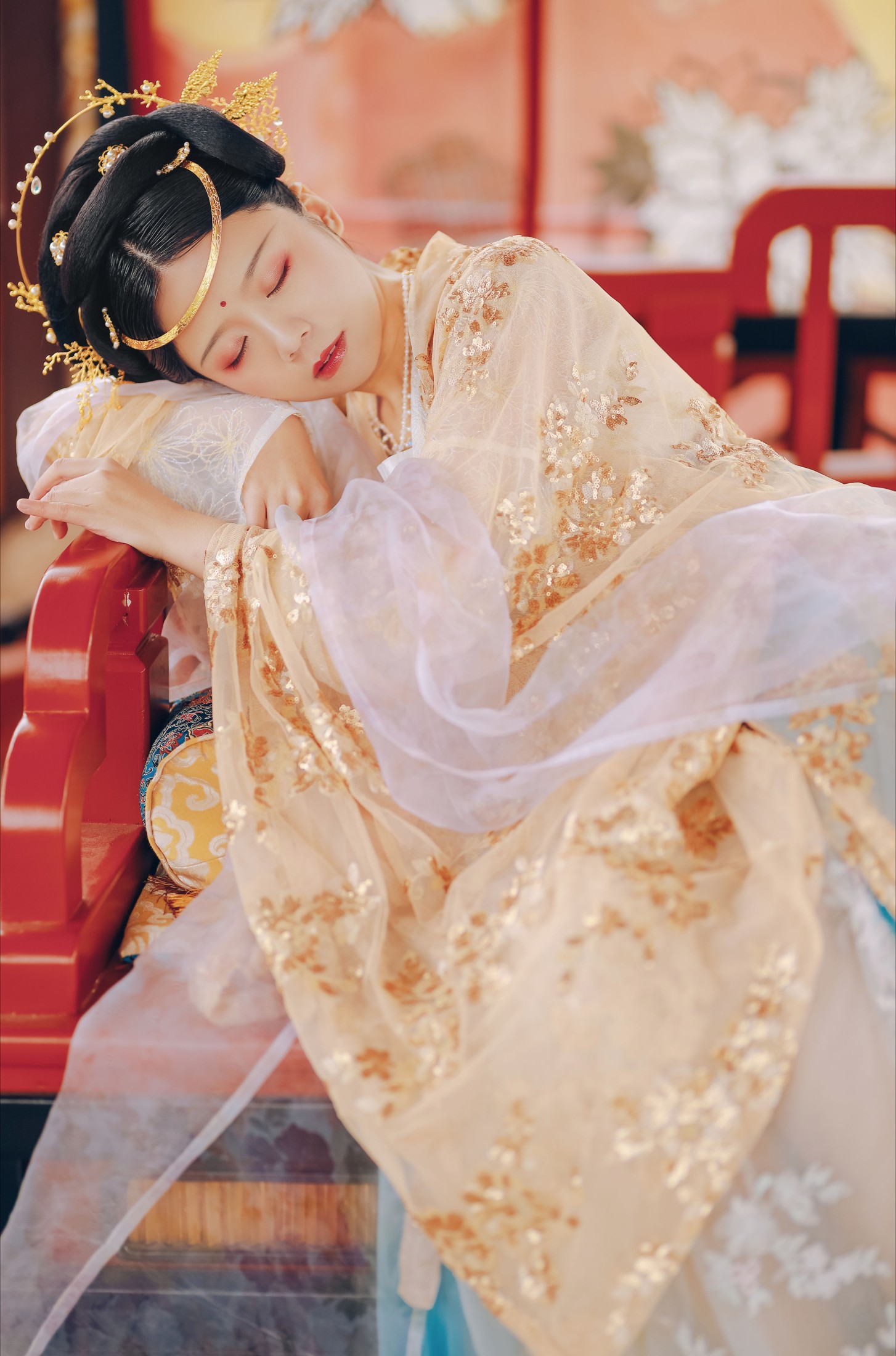 Suky喜欢软绵绵毛茸茸的团子 – 《云想衣裳花想容》[22P]