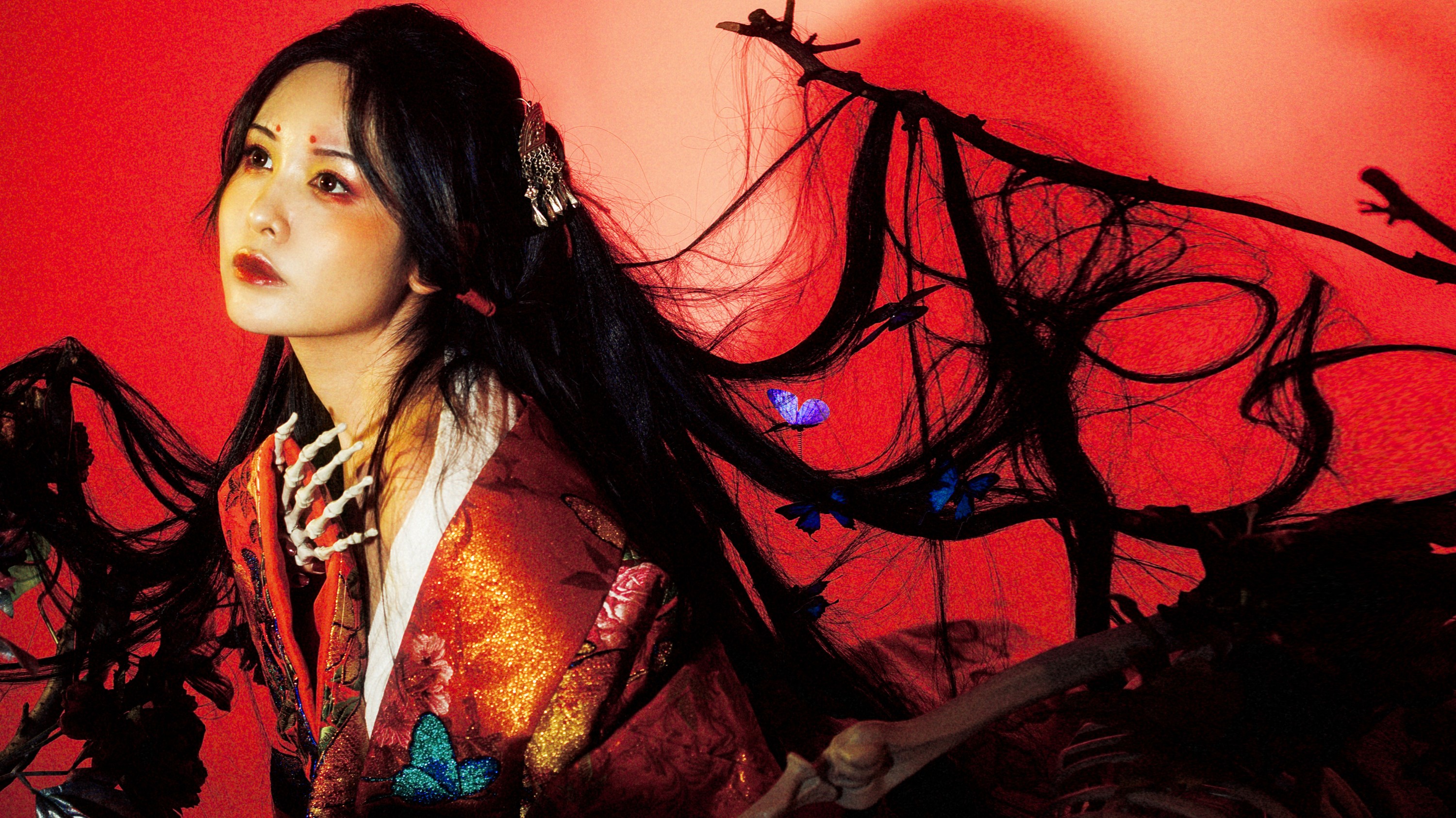 英俊lulu酱 – 《雨女》[24P]