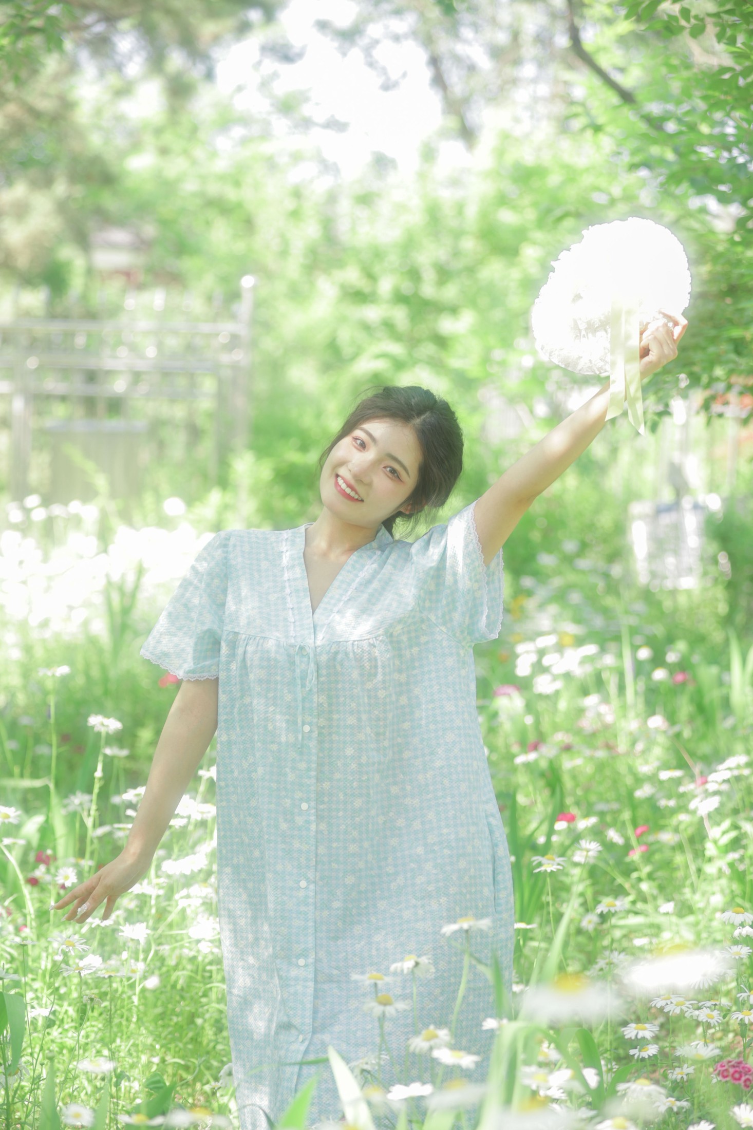 YY王 – 《夏天的小雏菊》[20P]