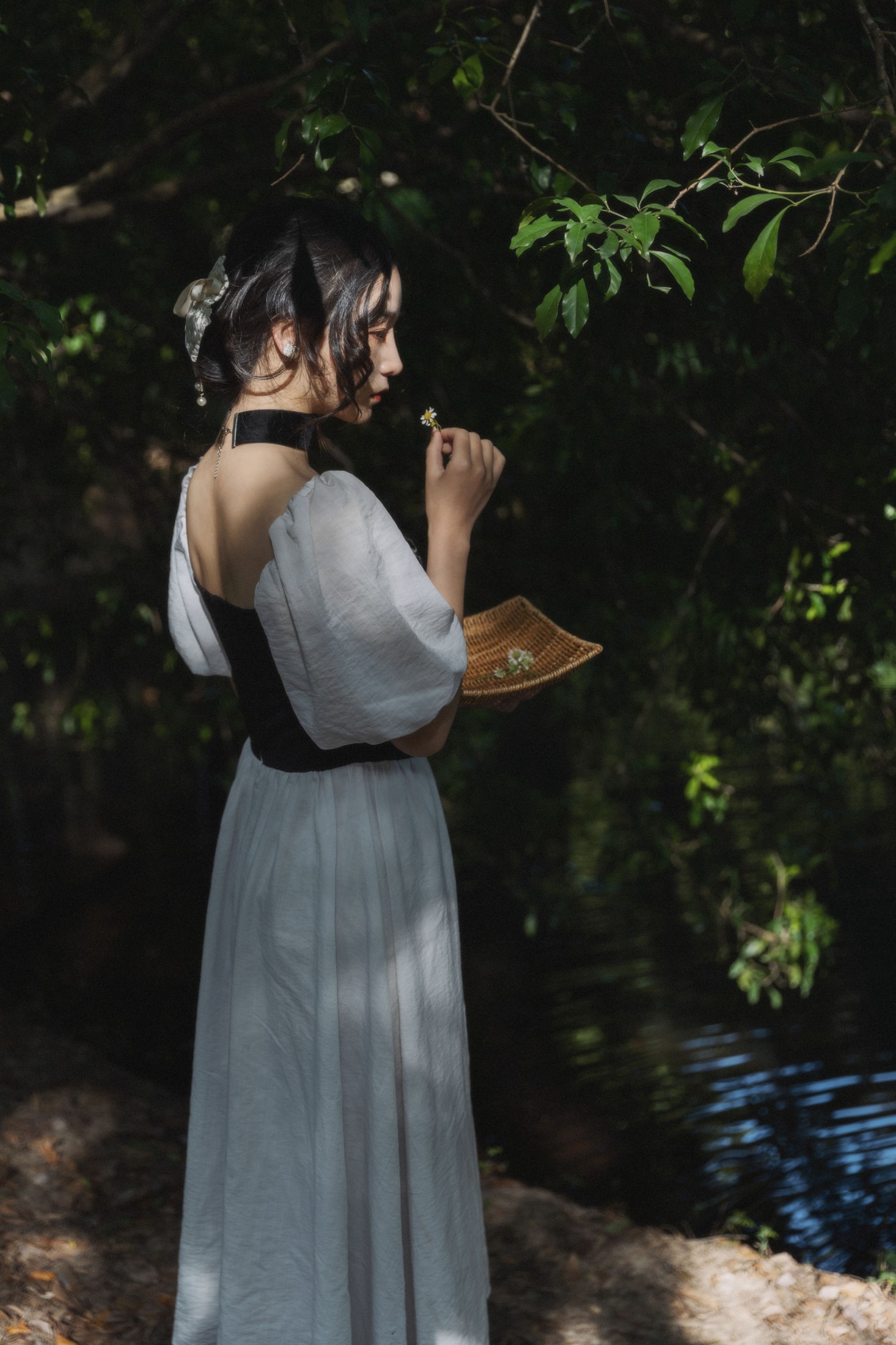 琳琅 – 《水波辉映》[44P]