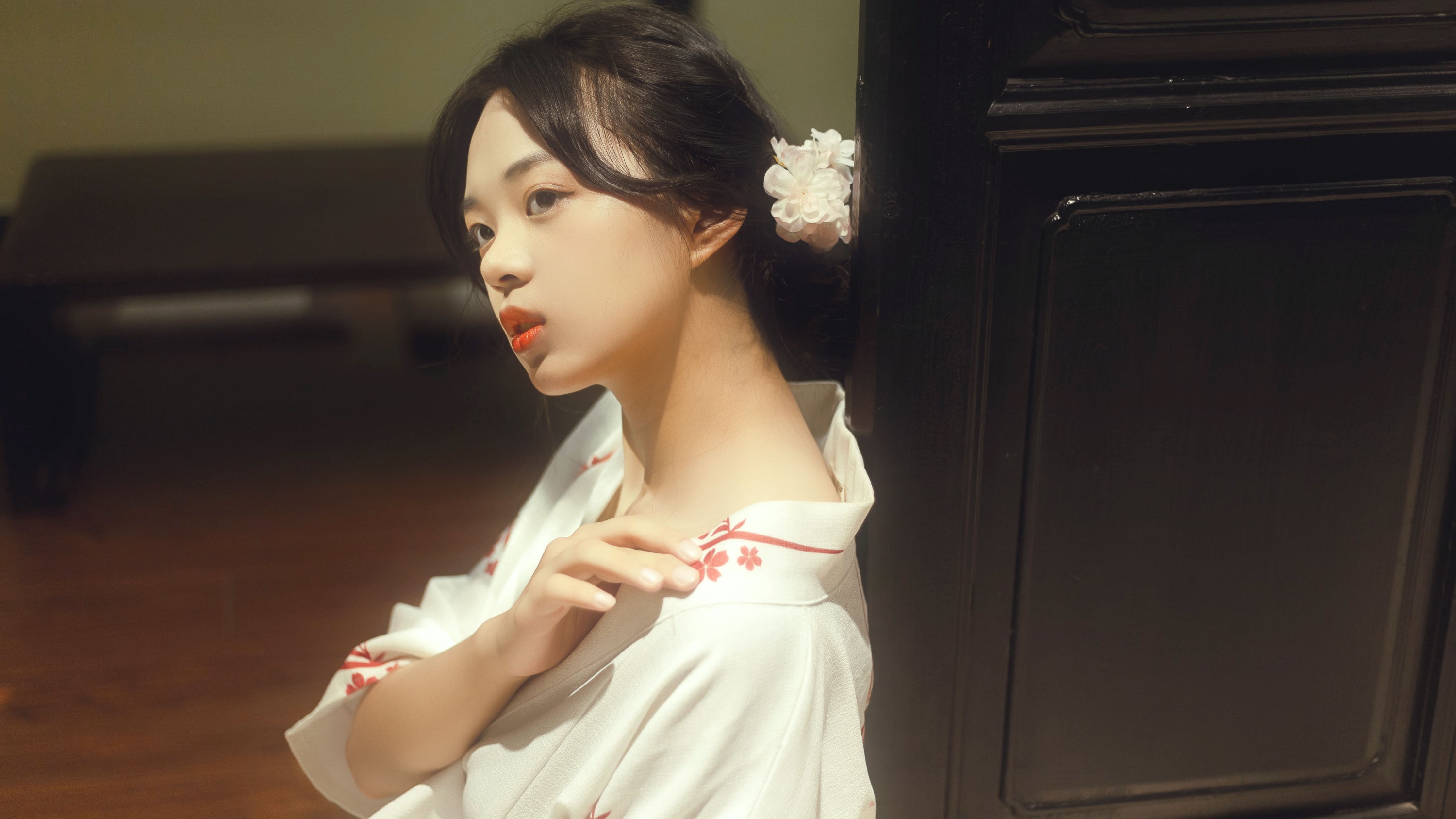 杨一 – 《人间月》[22P]