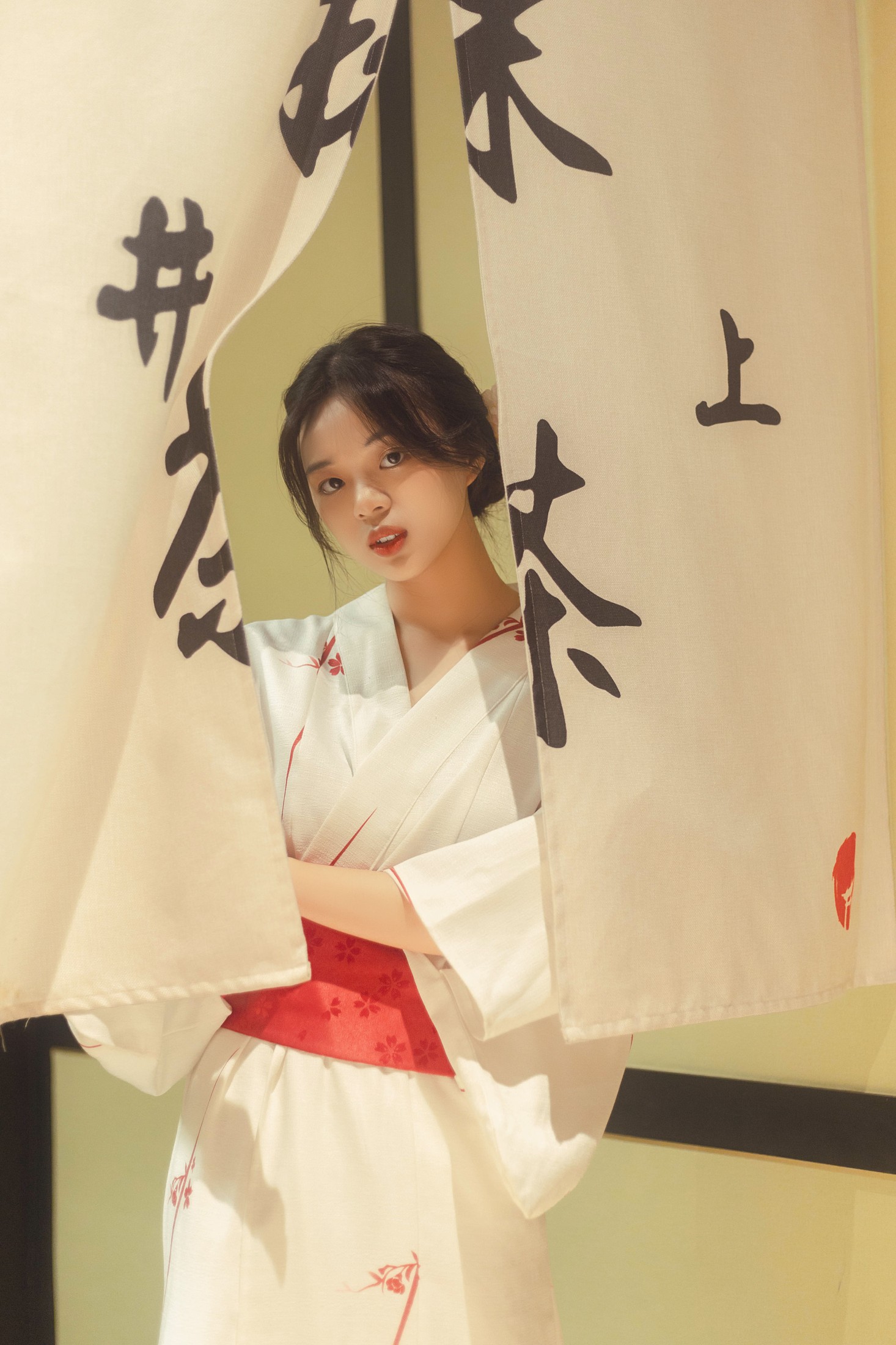 杨一 – 《人间月》[22P]