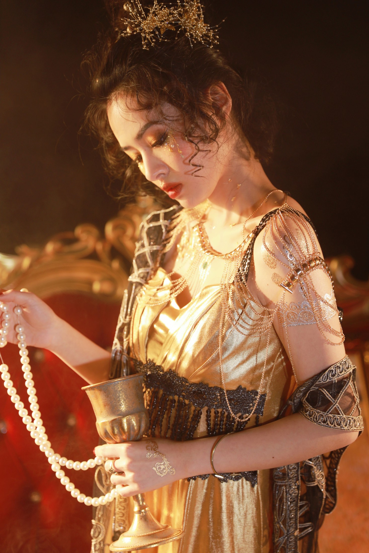 相泽希子 – 《纸醉金迷》[41P]