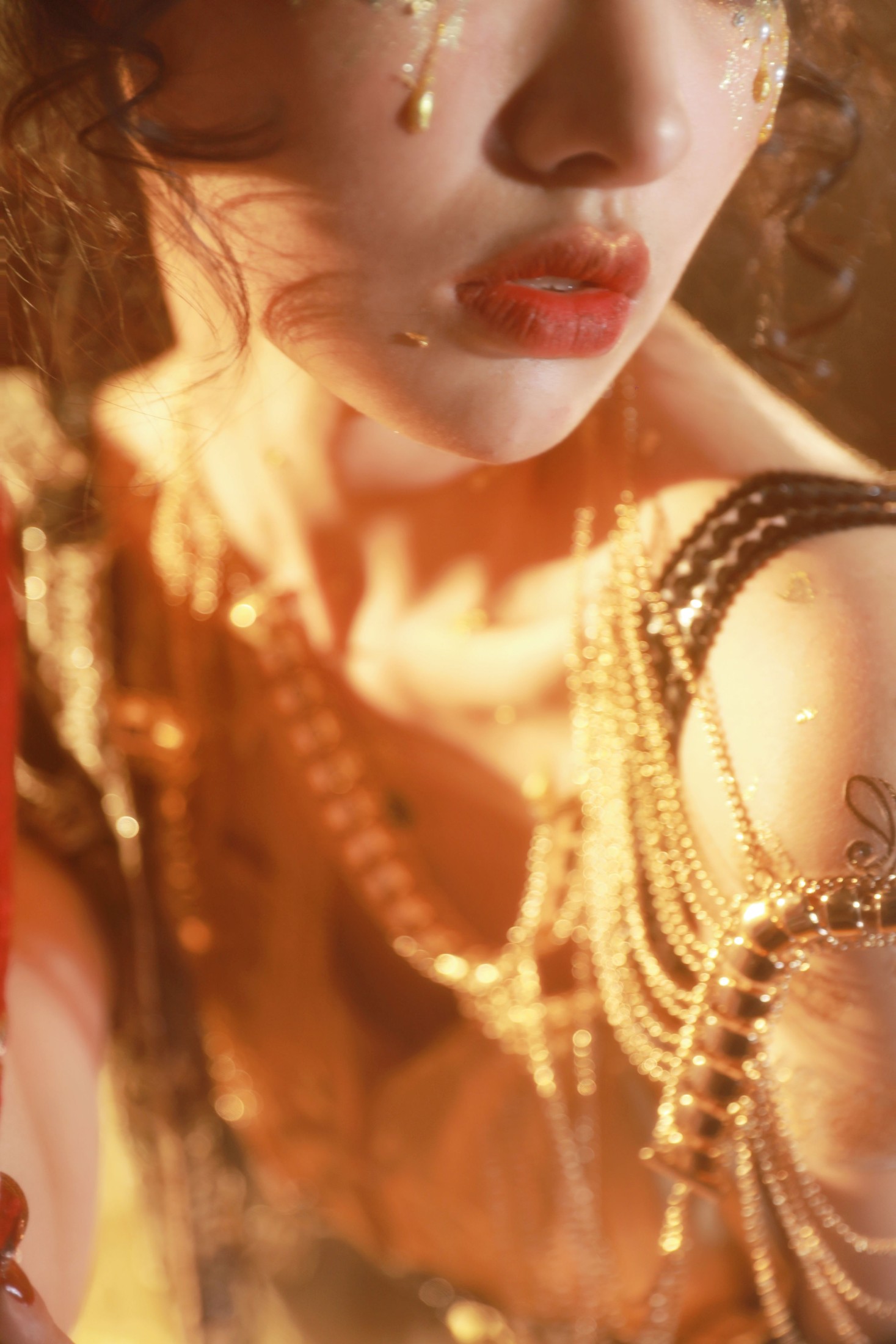 相泽希子 – 《纸醉金迷》[41P]