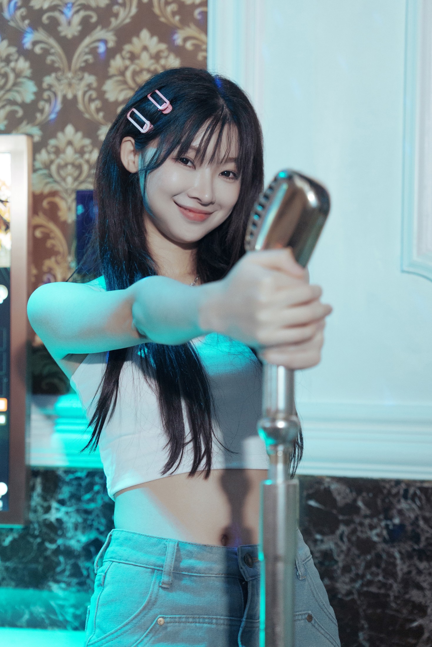 七七 – 《欢唱KTV，麦霸现场》[33P]