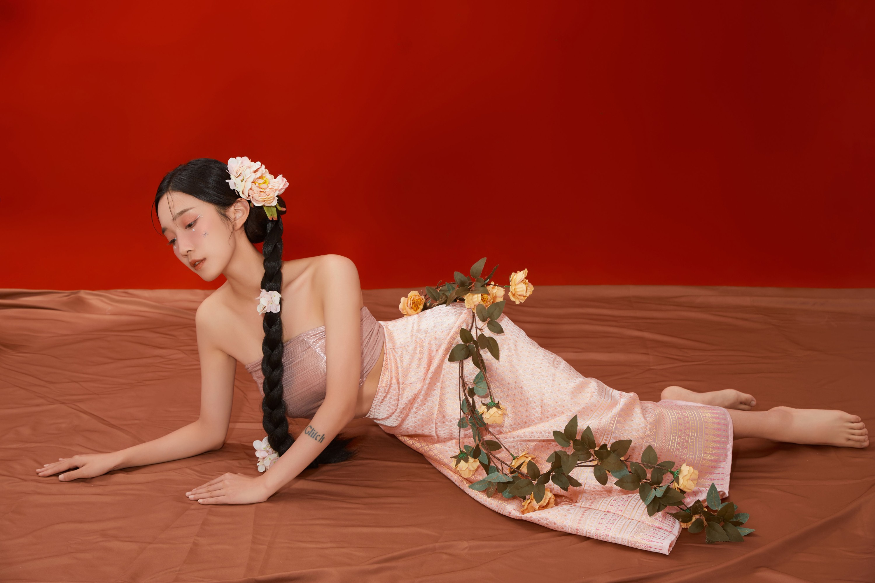 雷梦颖 – 《傣妹》[38P]