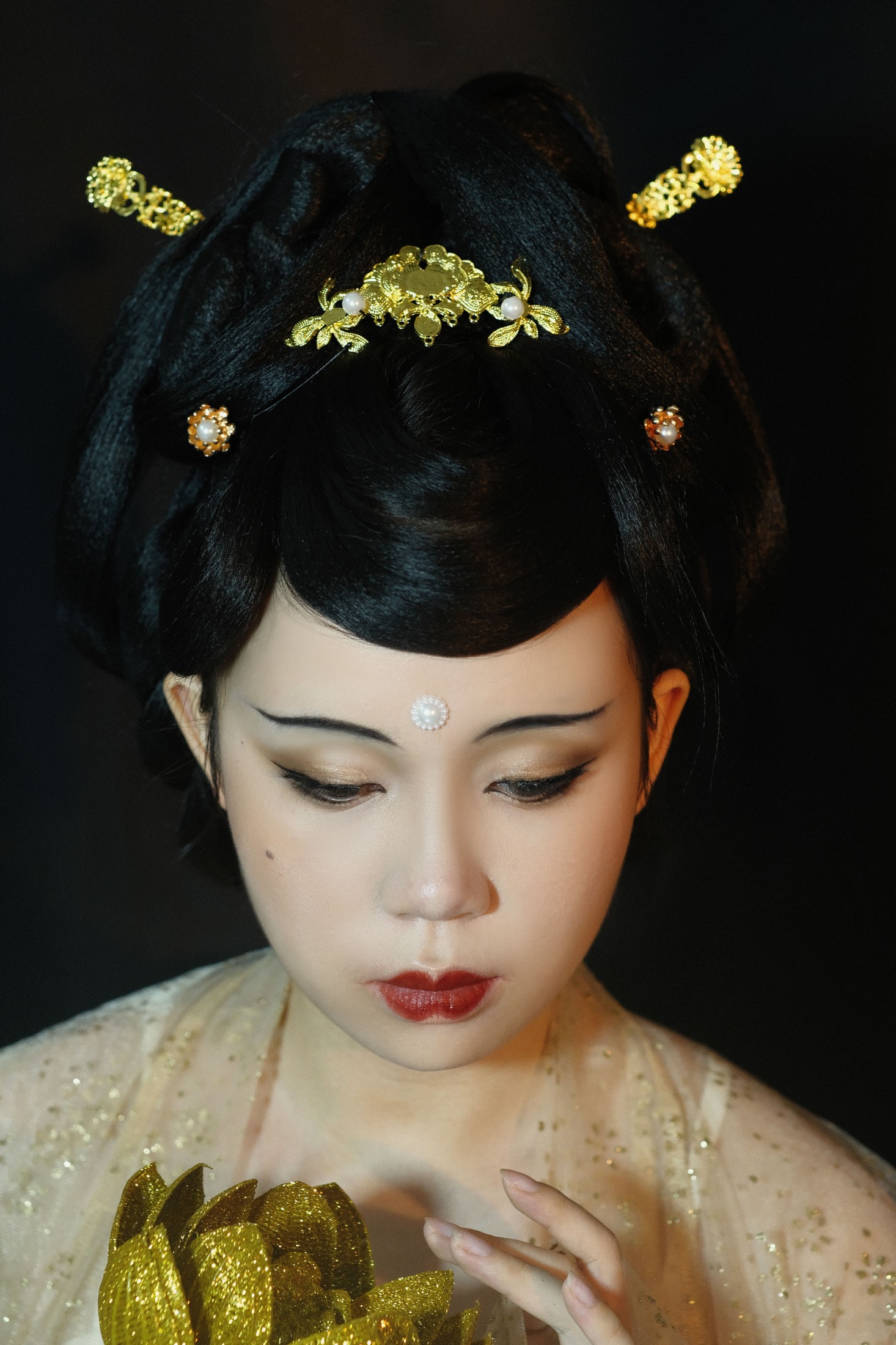 一只高高 – 《菩萨蛮》[25P]