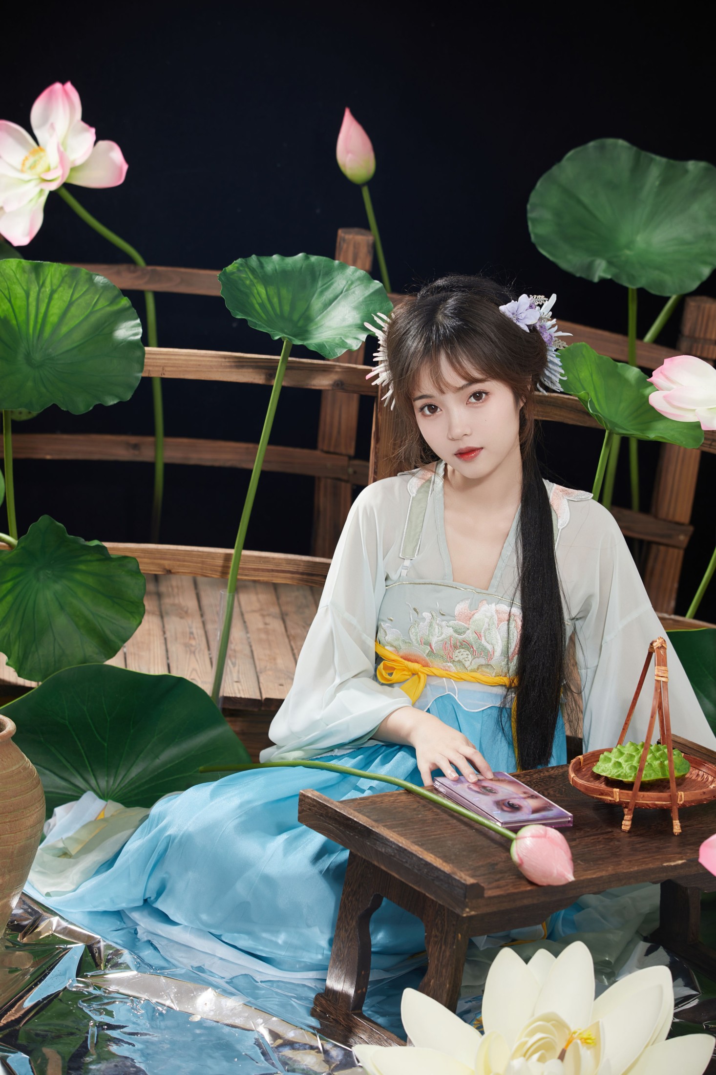 小薇人儿 – 《荷塘月色》[40P]