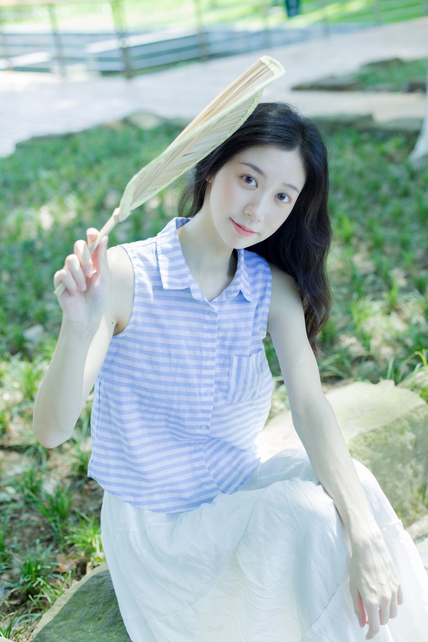 饲猫少女- – 《在你的身边》[36P]