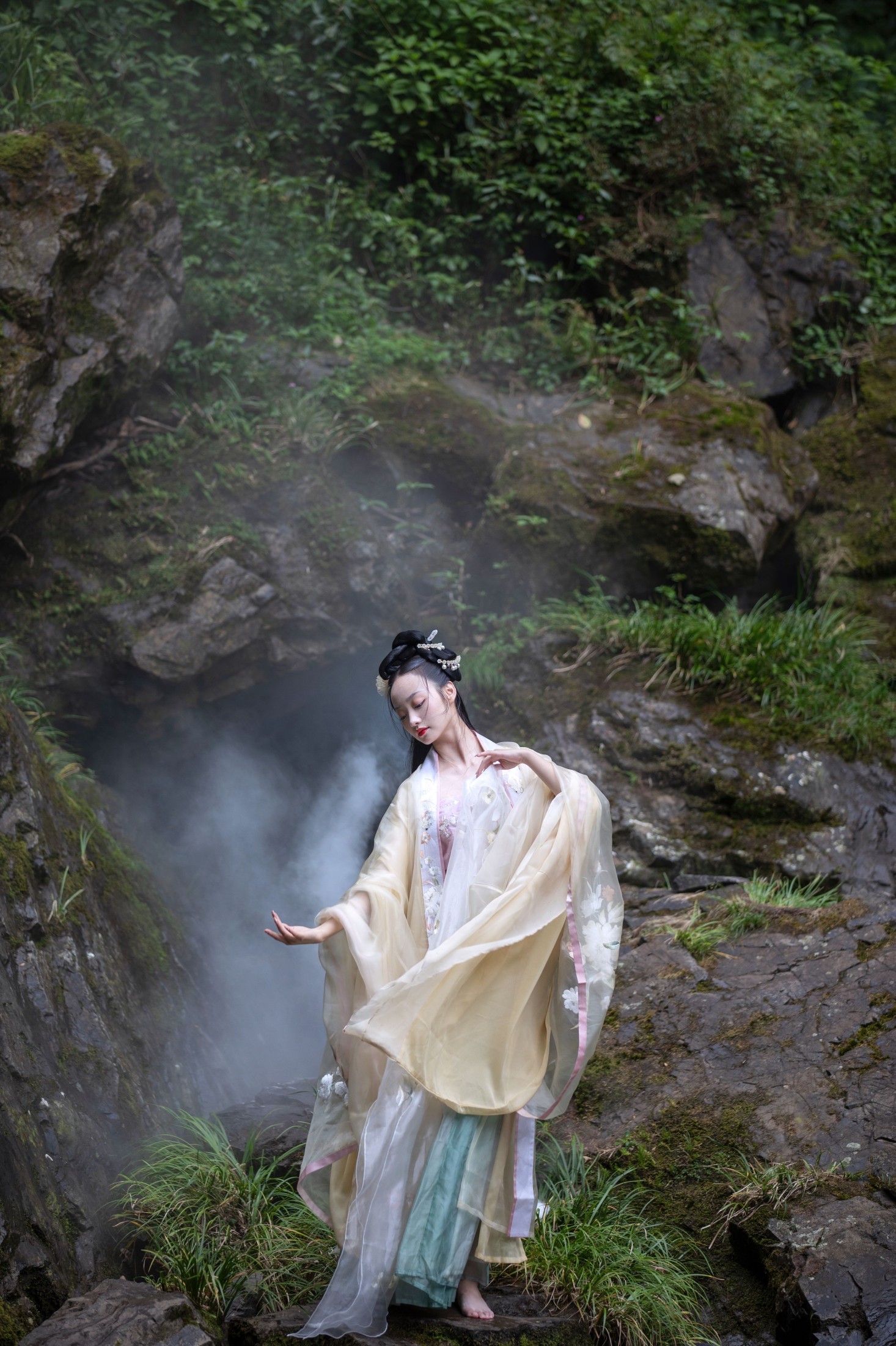 凌子兮 – 《天河》[24P]