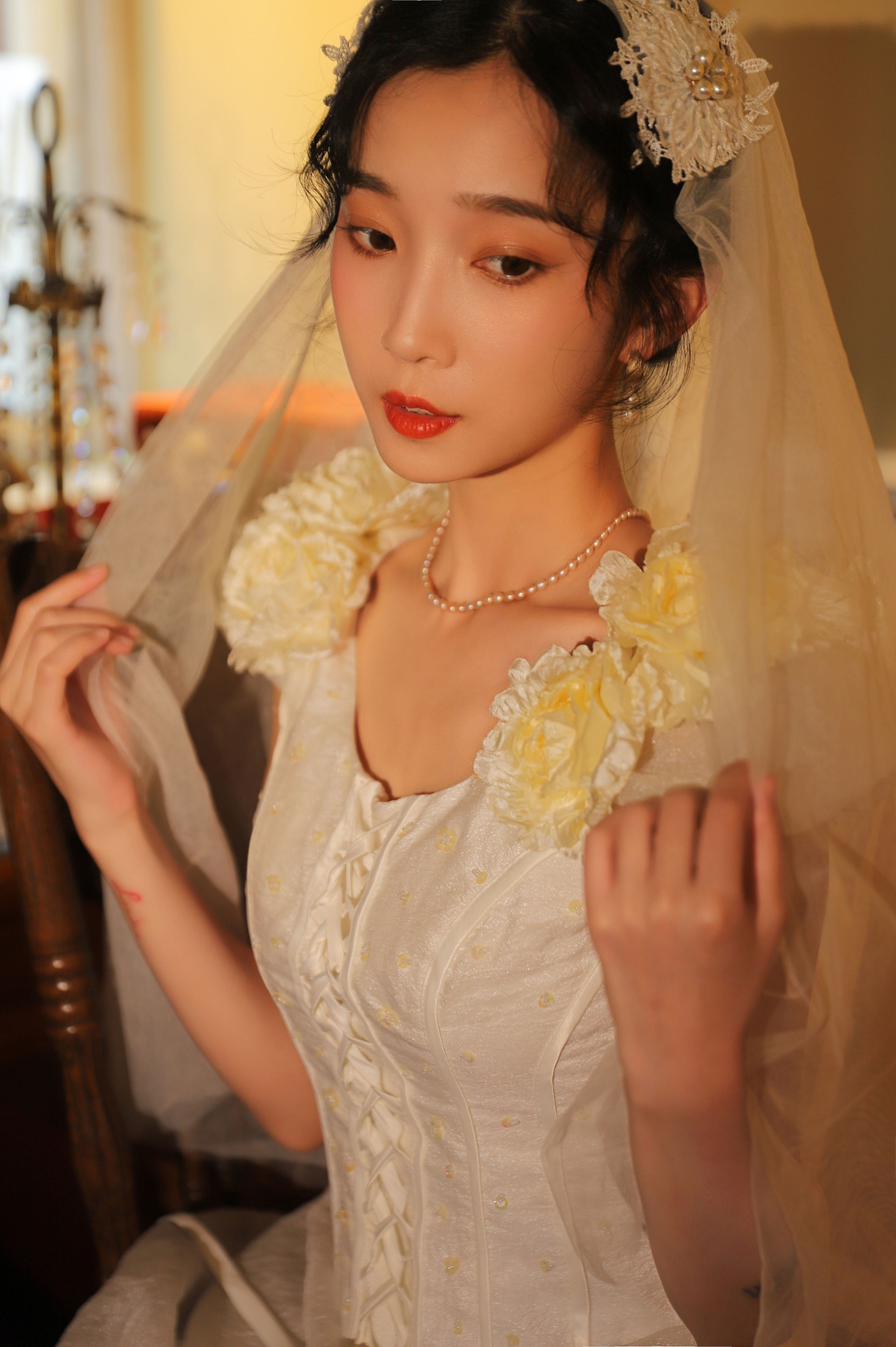 雷梦颖 – 《油画婚纱》[35P]