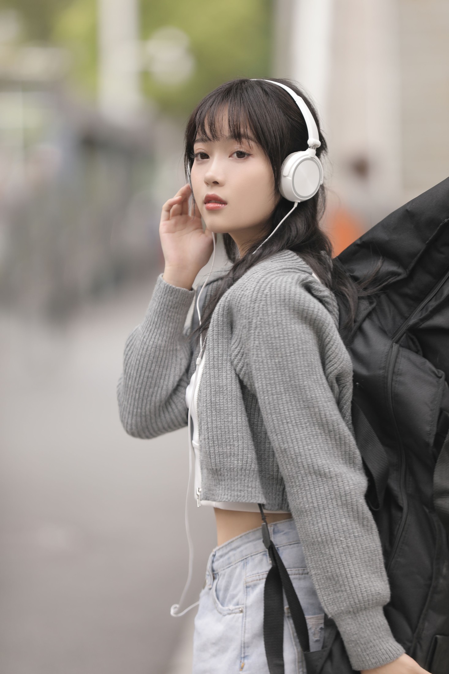 小薇人儿 – 《风居住的街道》[37P]