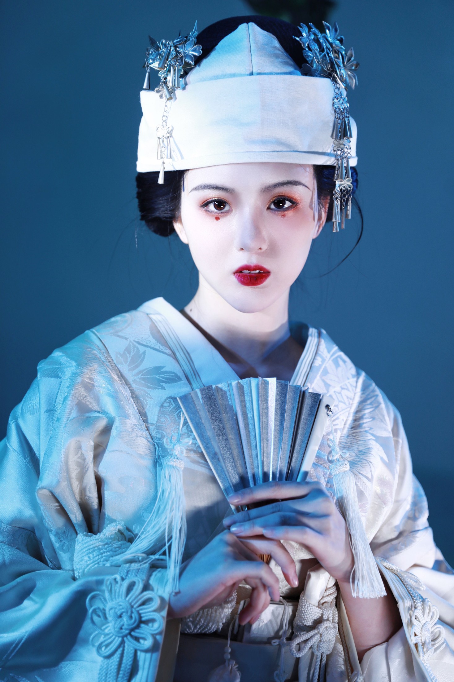 天晴后的樱花花 – 《白无垢》[43P]