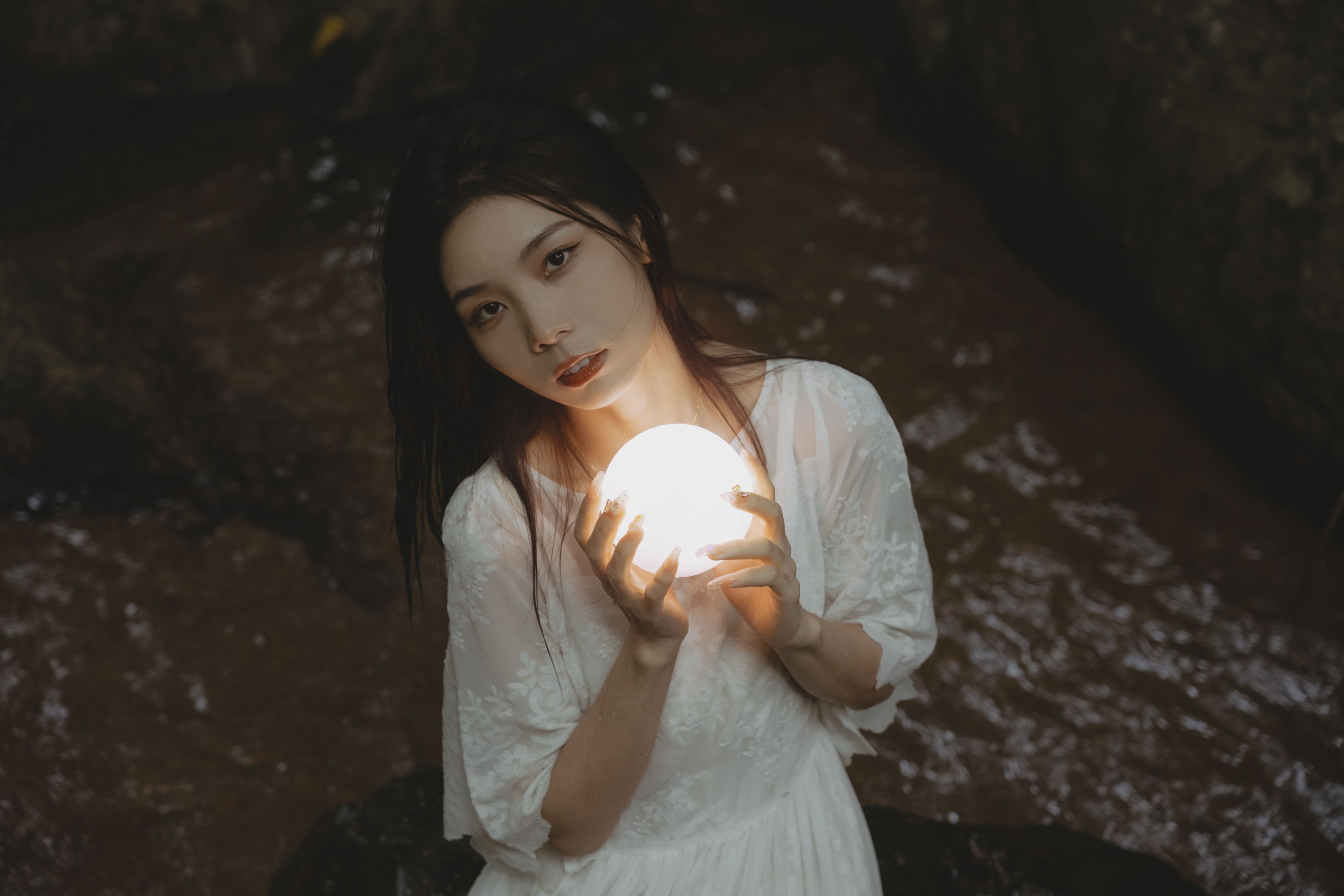 唐唐 – 《小白和月亮》[46P]