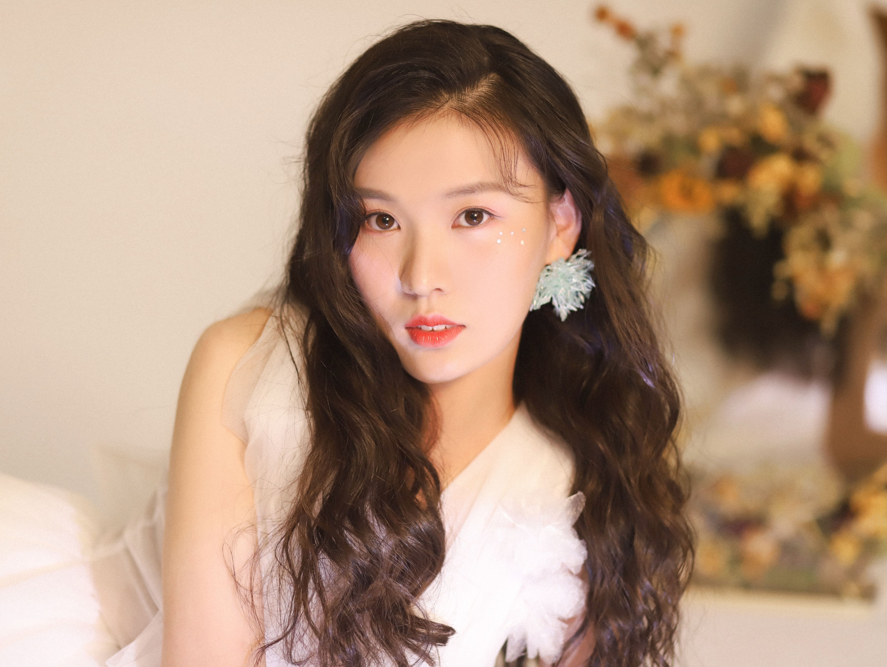 勺子 – 《少女与花》[23P]