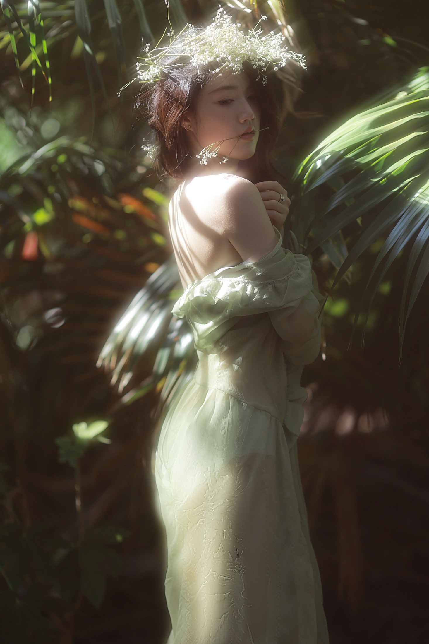 雨涵 – 《绿意》[24P]