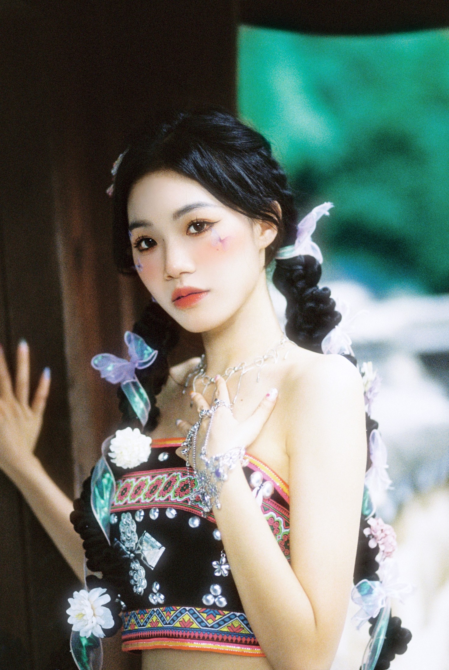 晚小九 – 《哈尼族甜妹》[28P]