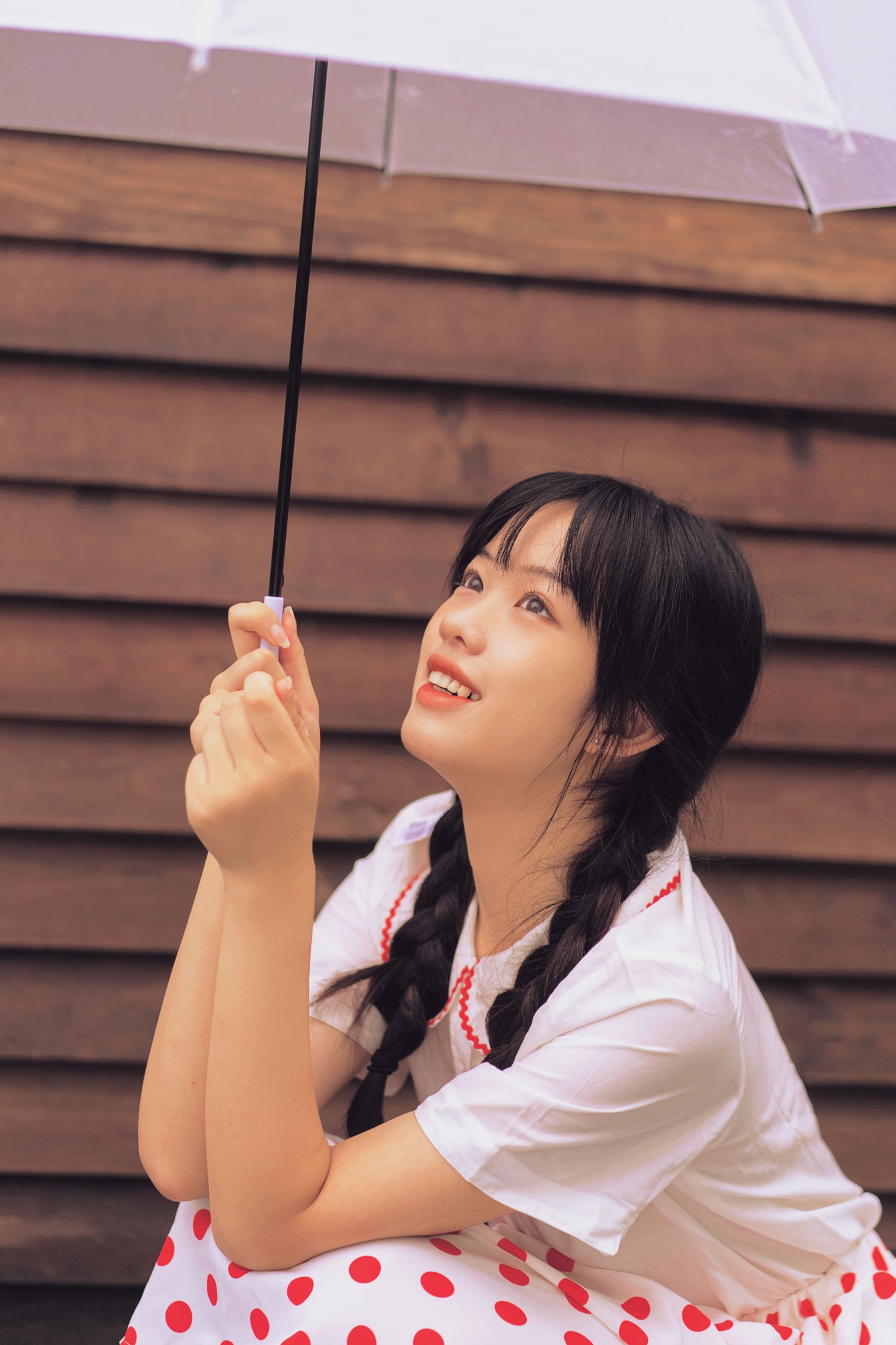 泉泉 – 《雨季》[27P]