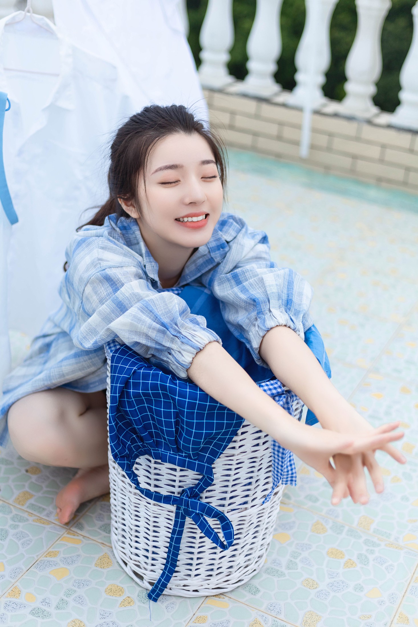 雪儿 – 《阴天日常》[22P]