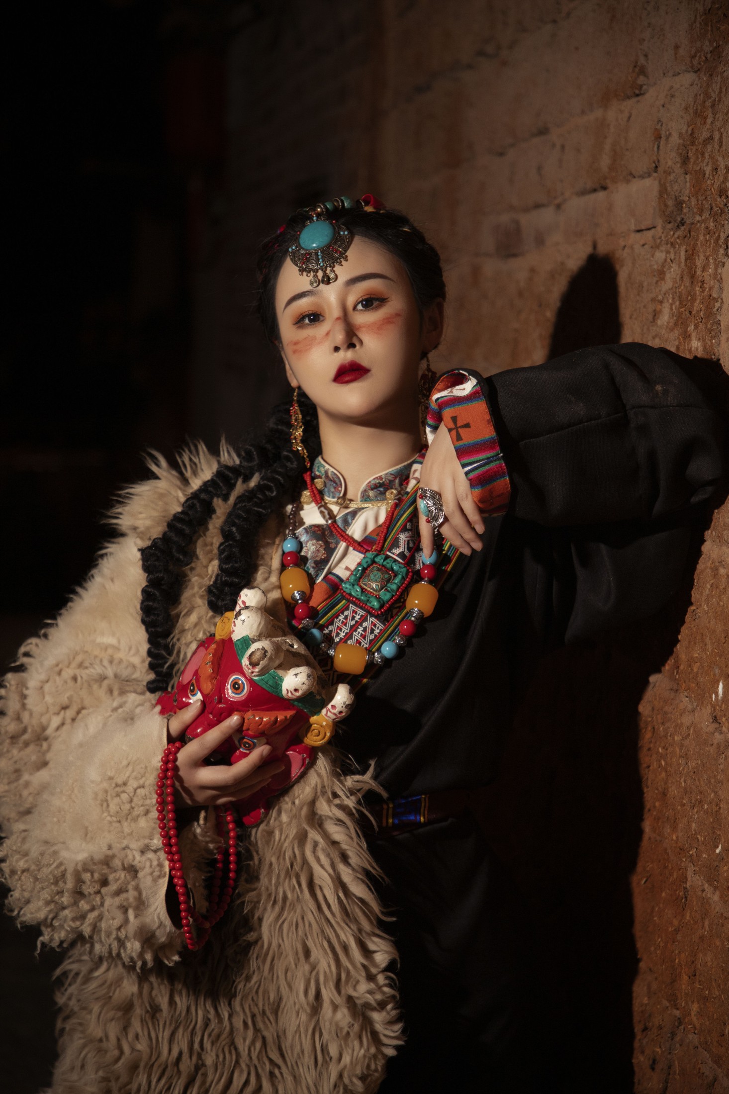 琳琳 – 《藏服》[26P]