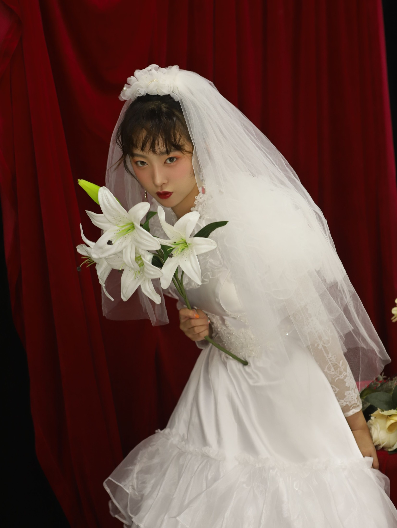 小文 – 《穿婚纱的女孩》[22P]