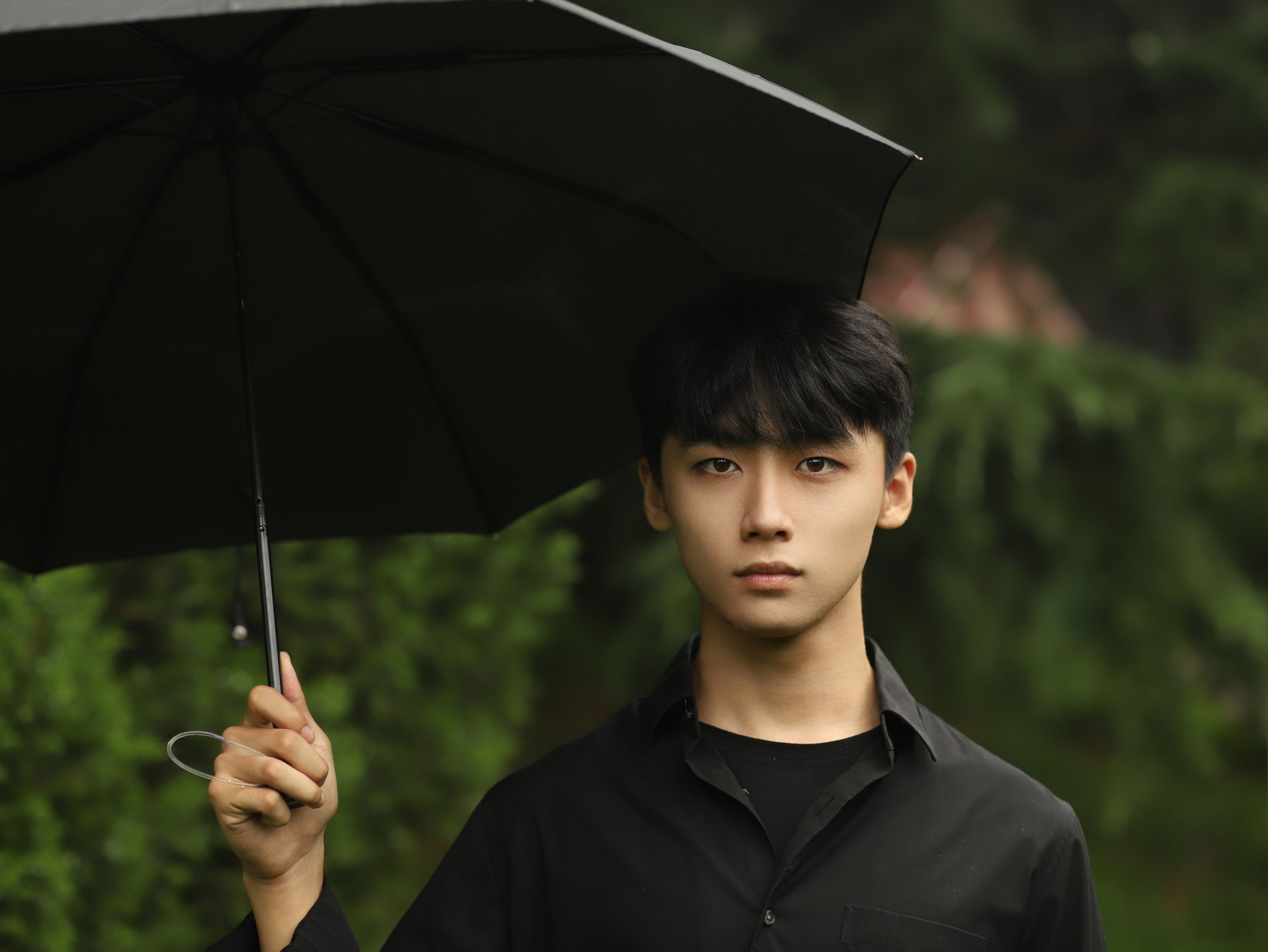 一帆 – 《阴天》[24P]