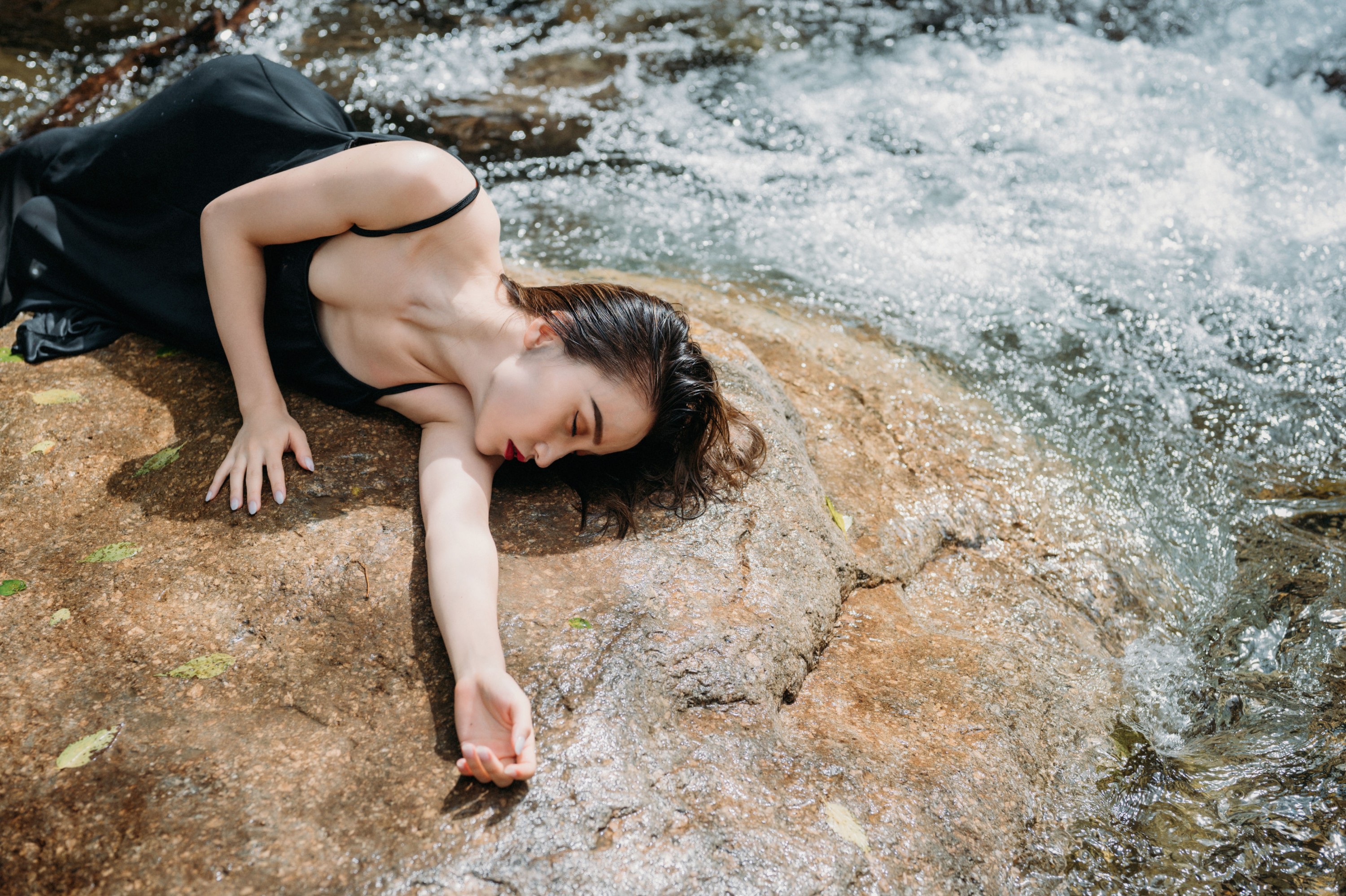 梦珂 – 《夏末》[22P]