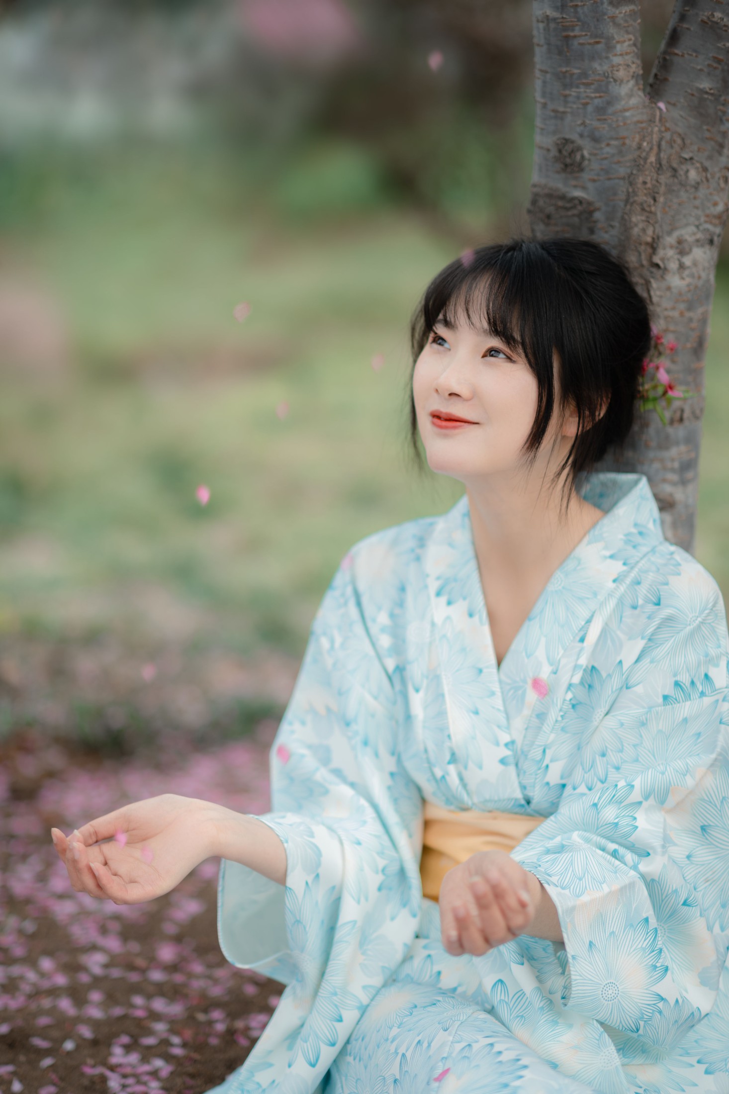 爱拍照的梅梅 – 《樱花树下》[23P]