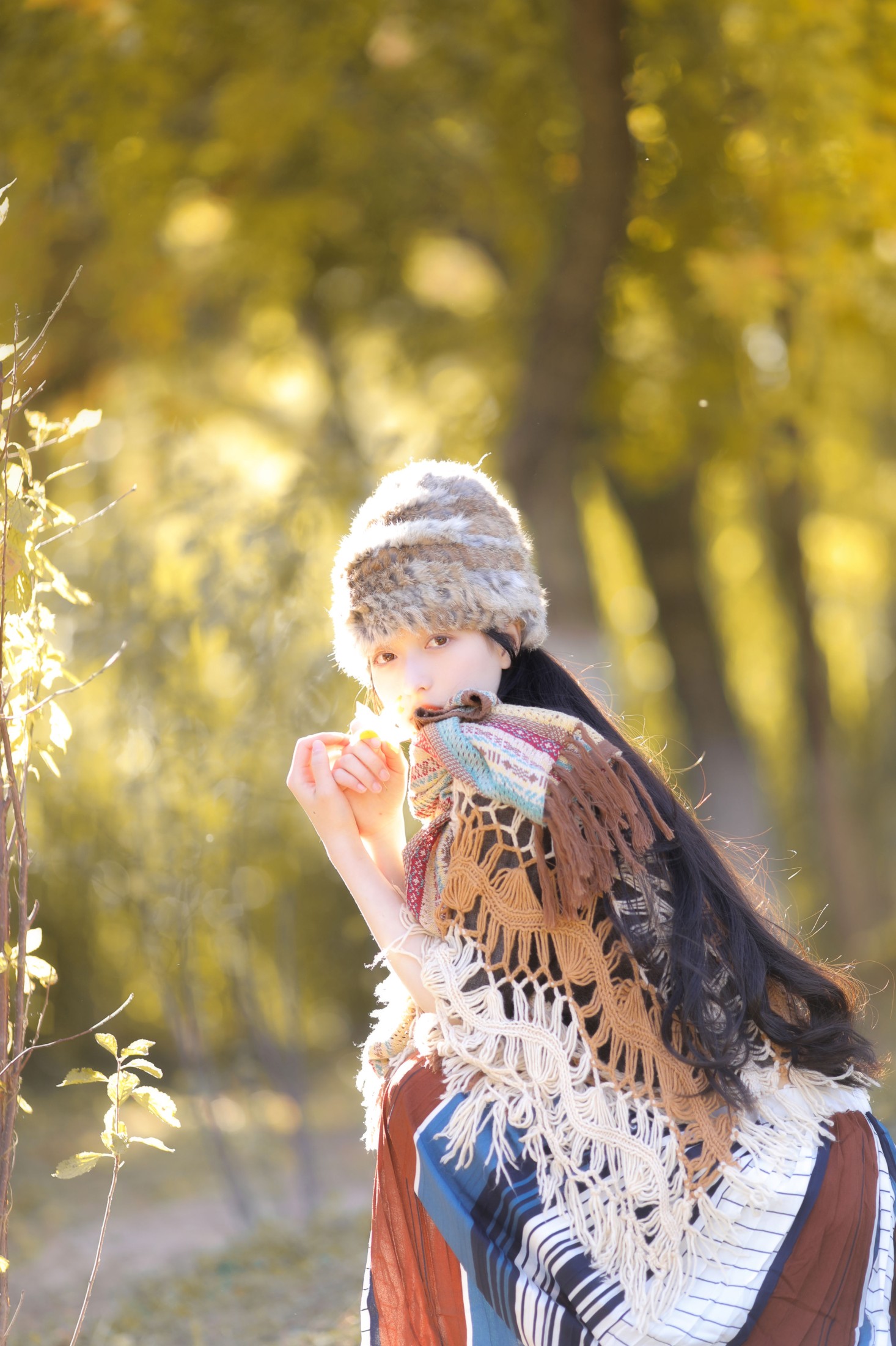 徐嘉悦 – 《借一缕秋光》[22P]