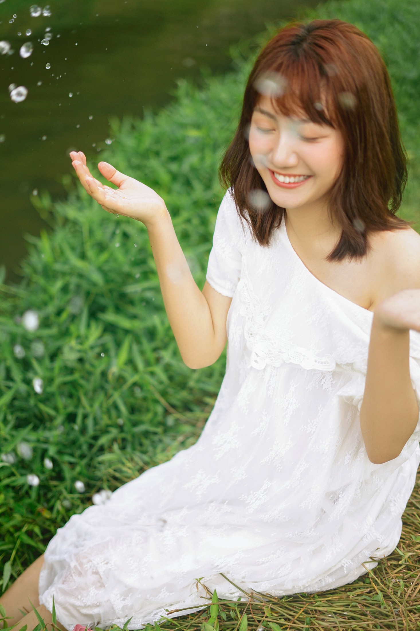 杨心颖 – 《河边戏水》[22P]