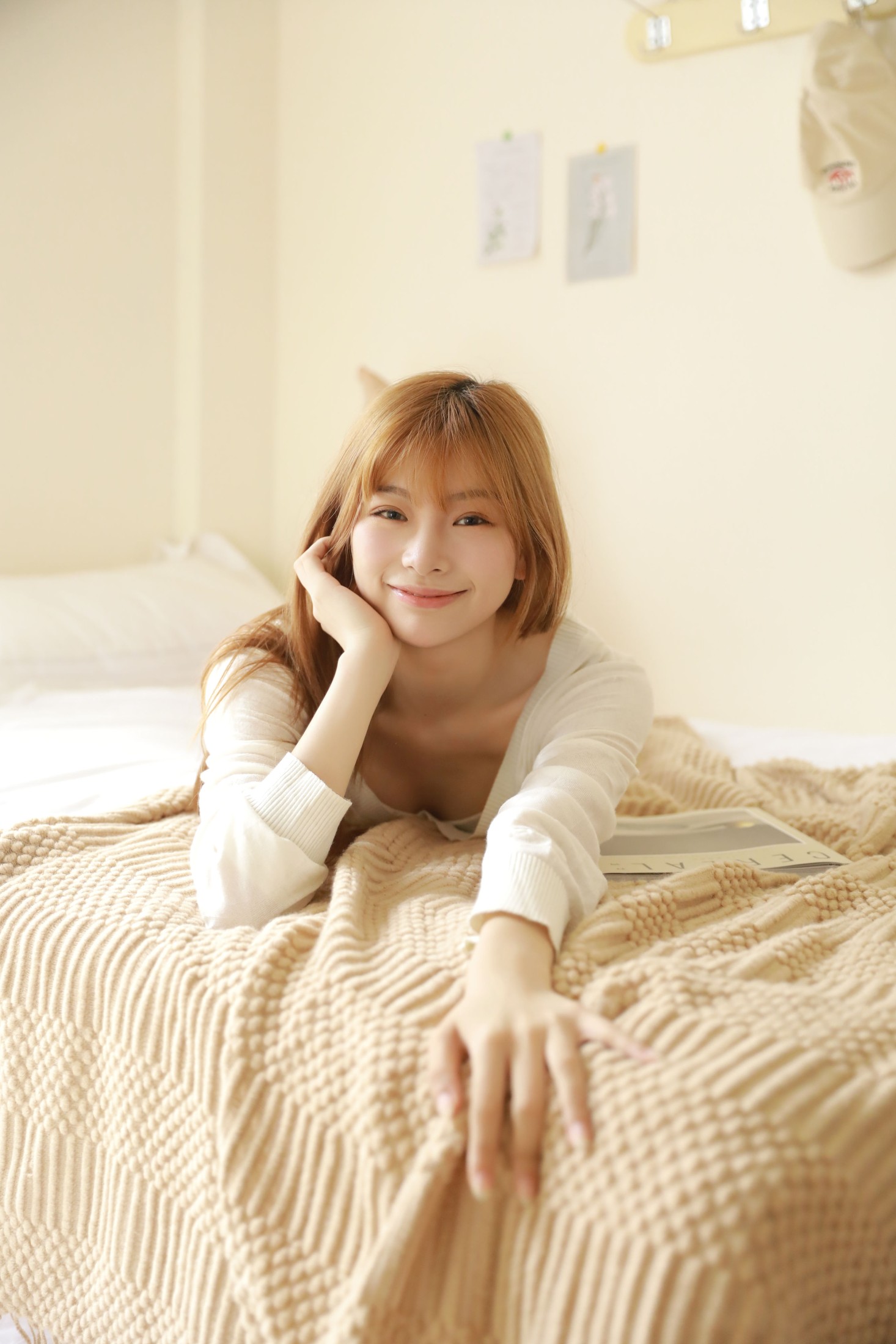 桃芊鱼 – 《居家写真》[35P]