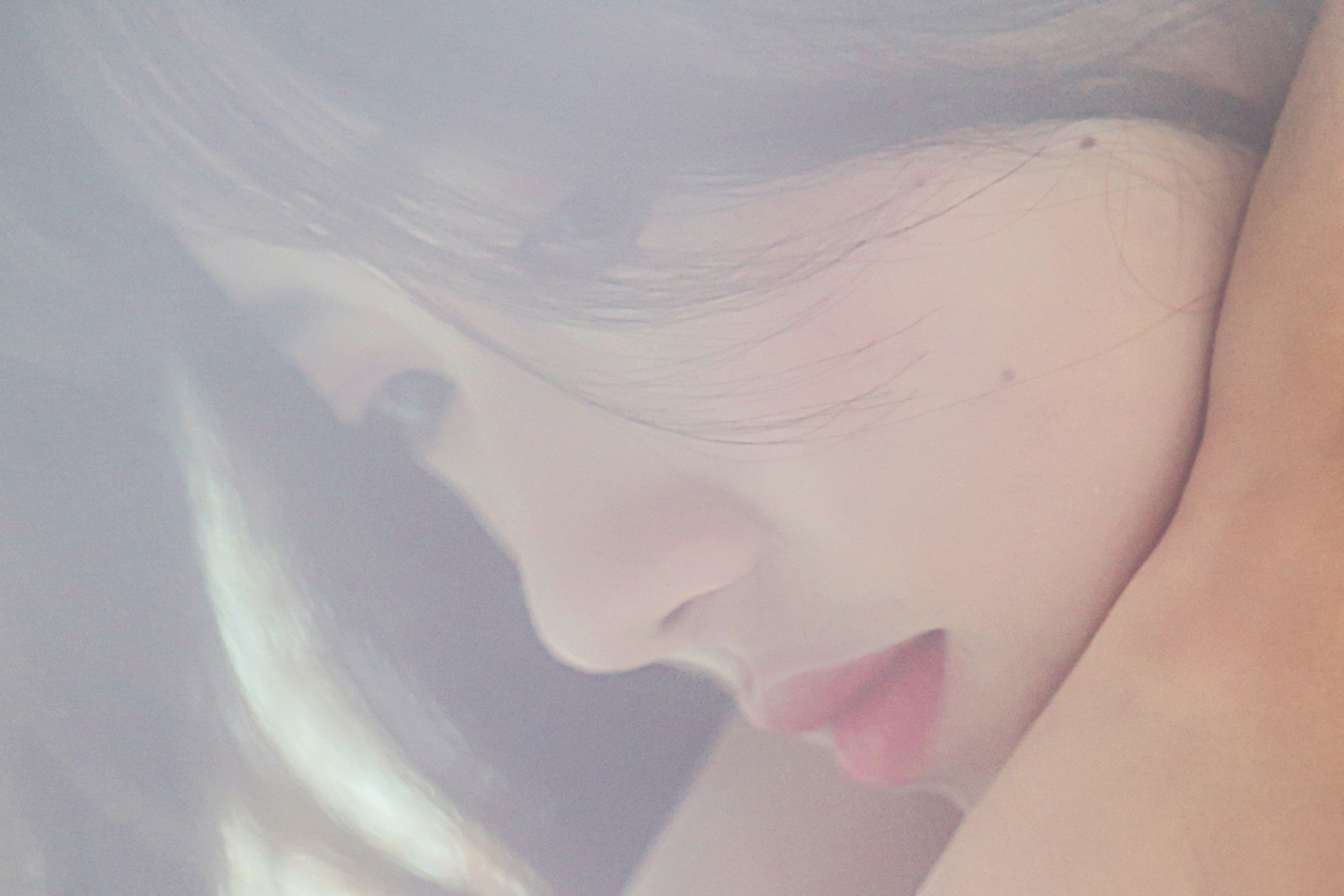 梨涡允允 – 《空白格》[23P]