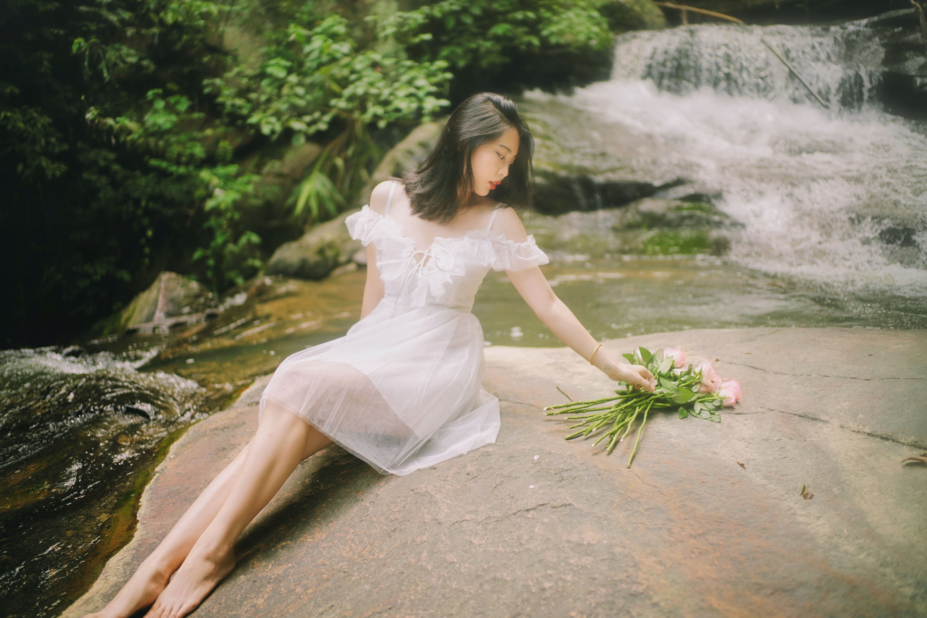 小桃 – 《流淌的柔情》[22P]