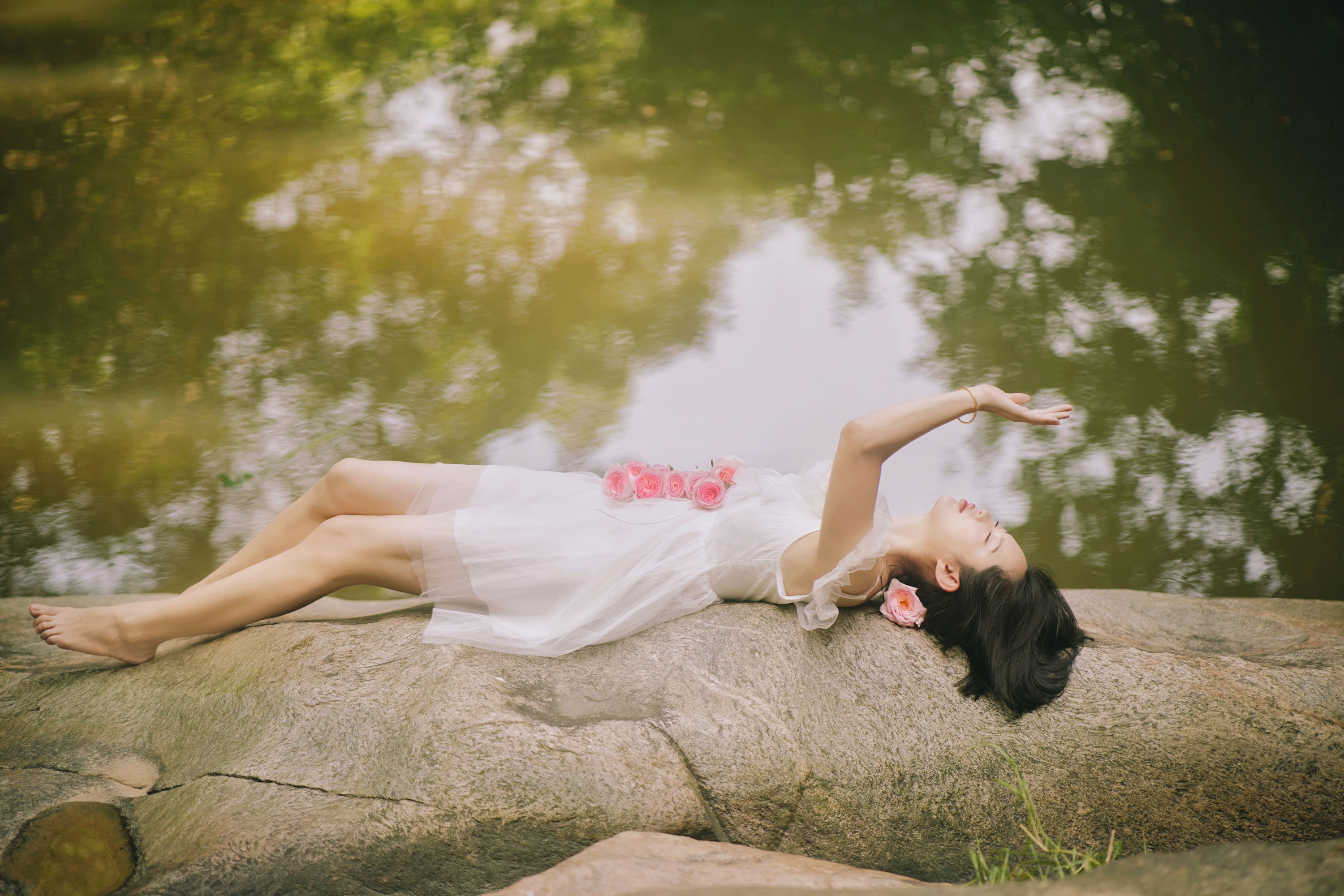 小桃 – 《流淌的柔情》[22P]