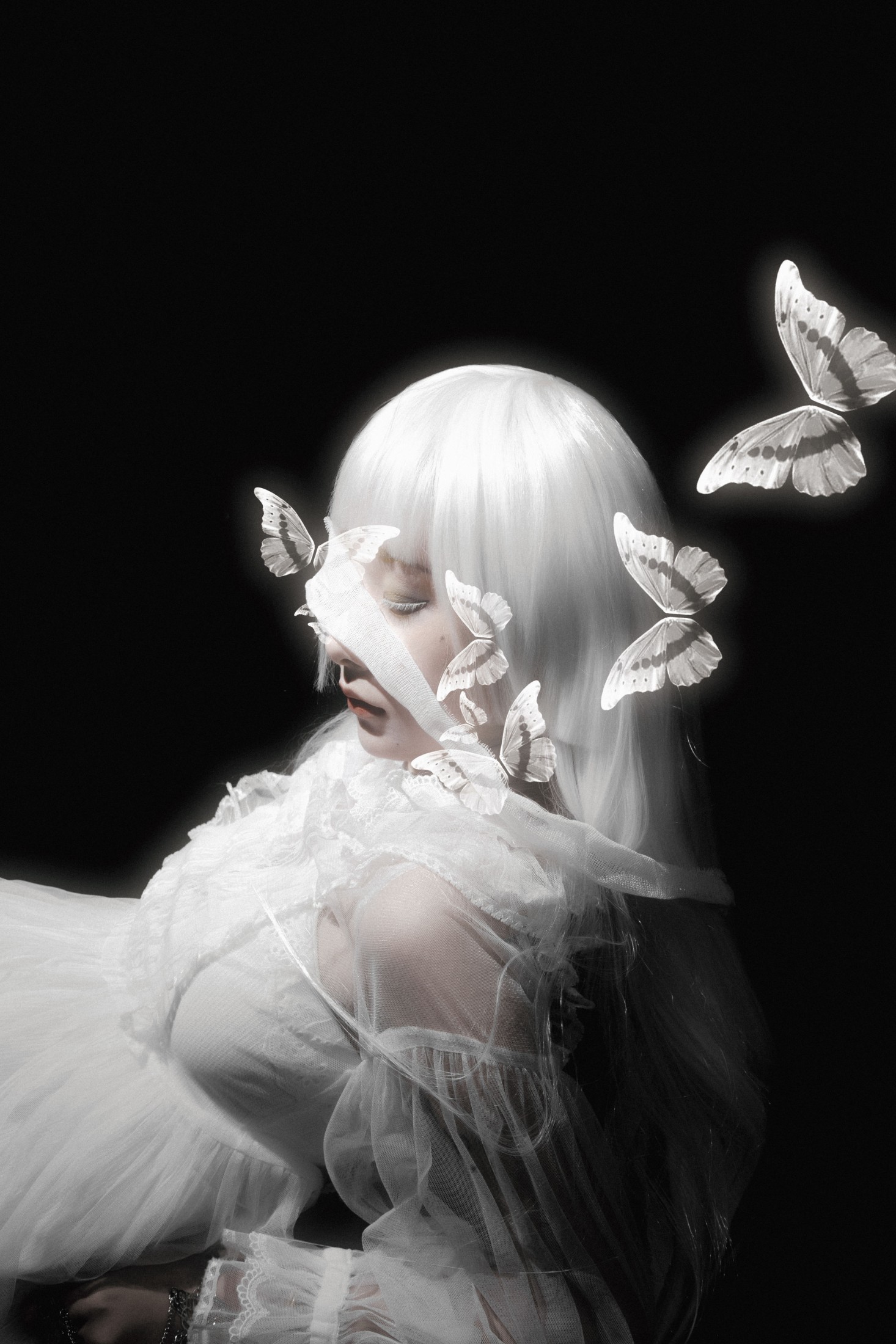 关于西瓜 – 《黑暗之光》[22P]