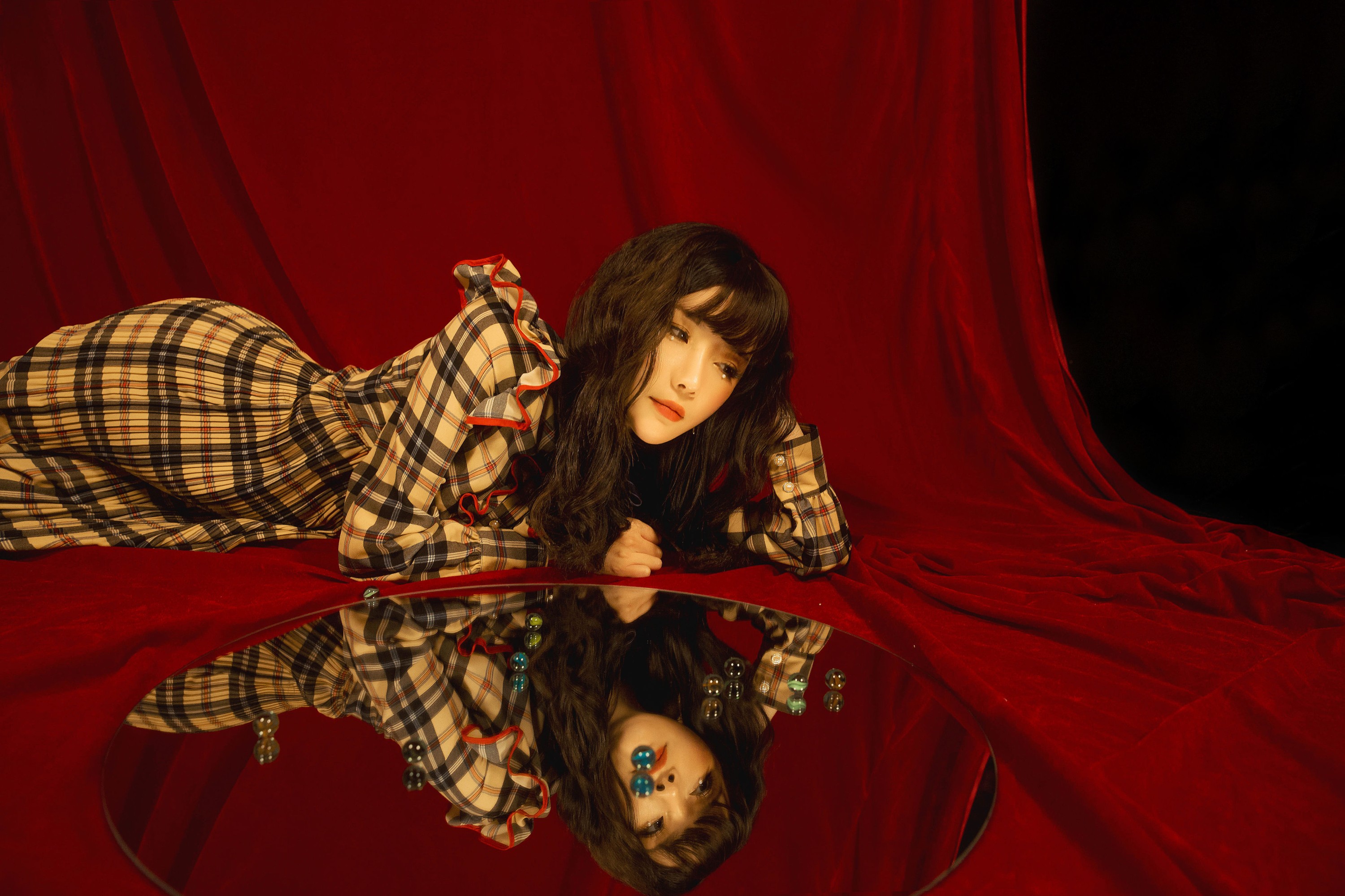 吴琼琼 – 《镜中的梦》[21P]