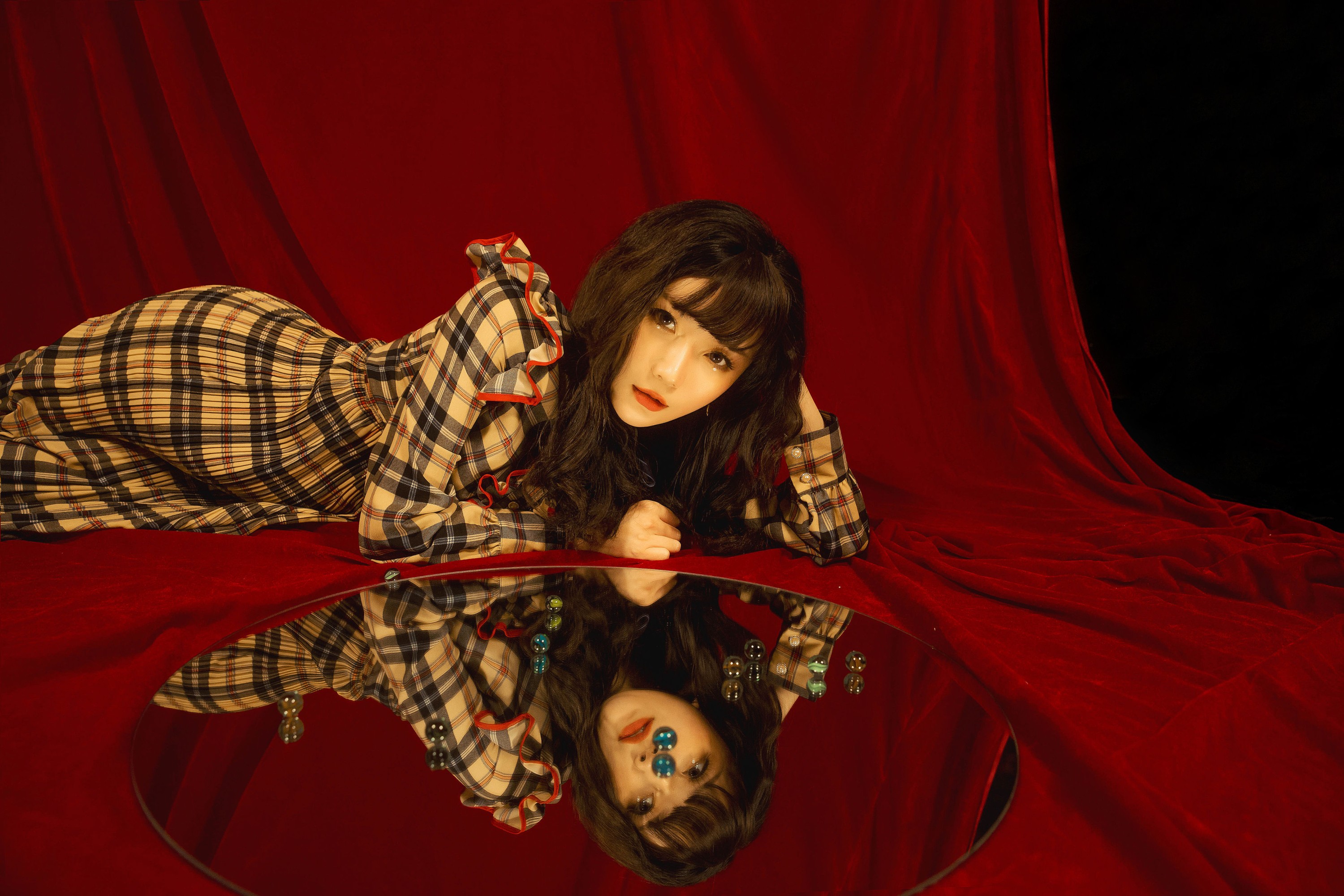 吴琼琼 – 《镜中的梦》[21P]